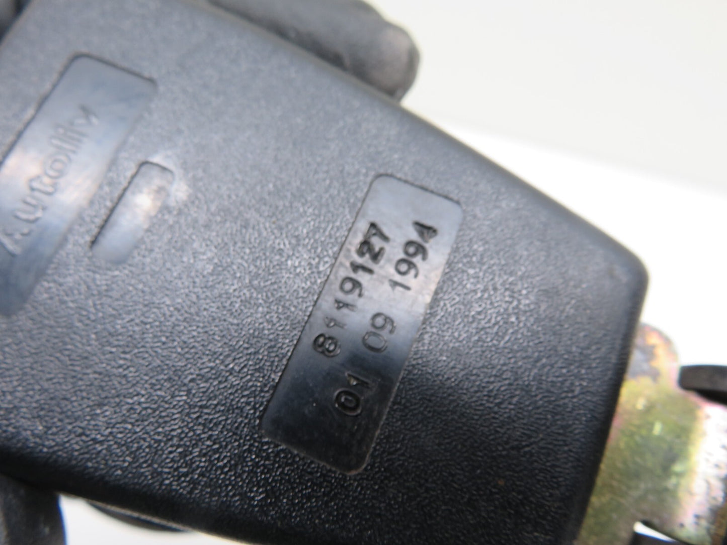 BMW E36 CONVERTIBLE REAR LEFT SEAT BELT BUCKLE 8119127 1991-1998 1756-6