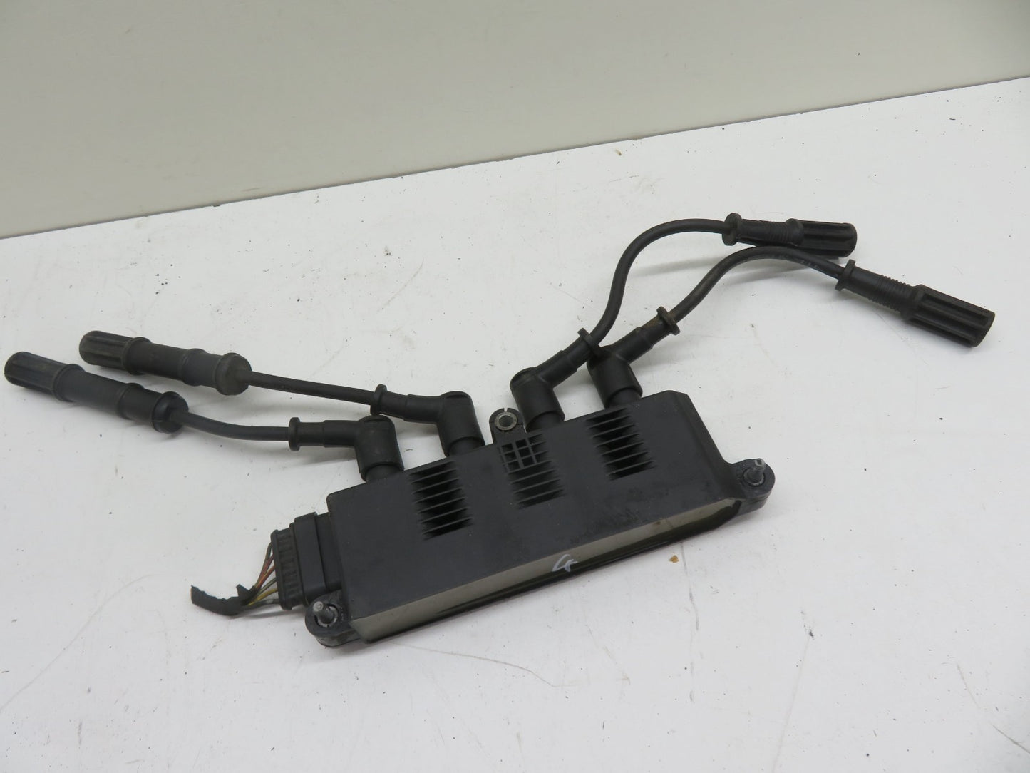 FIAT 500 1.2 IGNITION COIL WITH LEADS 55200112 2007-2012 1854-4
