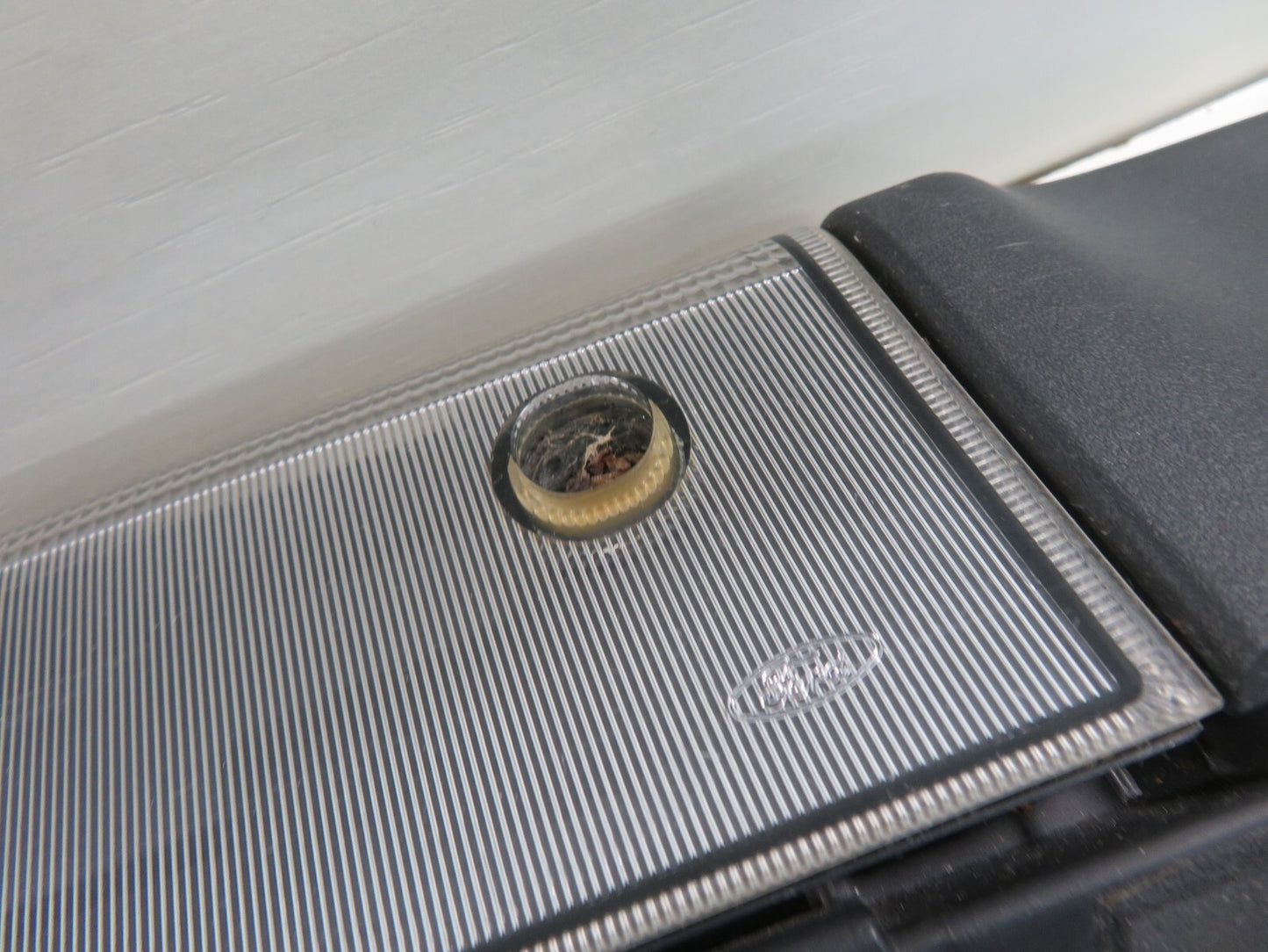 FORD C-MAX REAR BOOT SPOILER WITH BRAKE LIGHT 3M51-R44210-AN 2006-2010