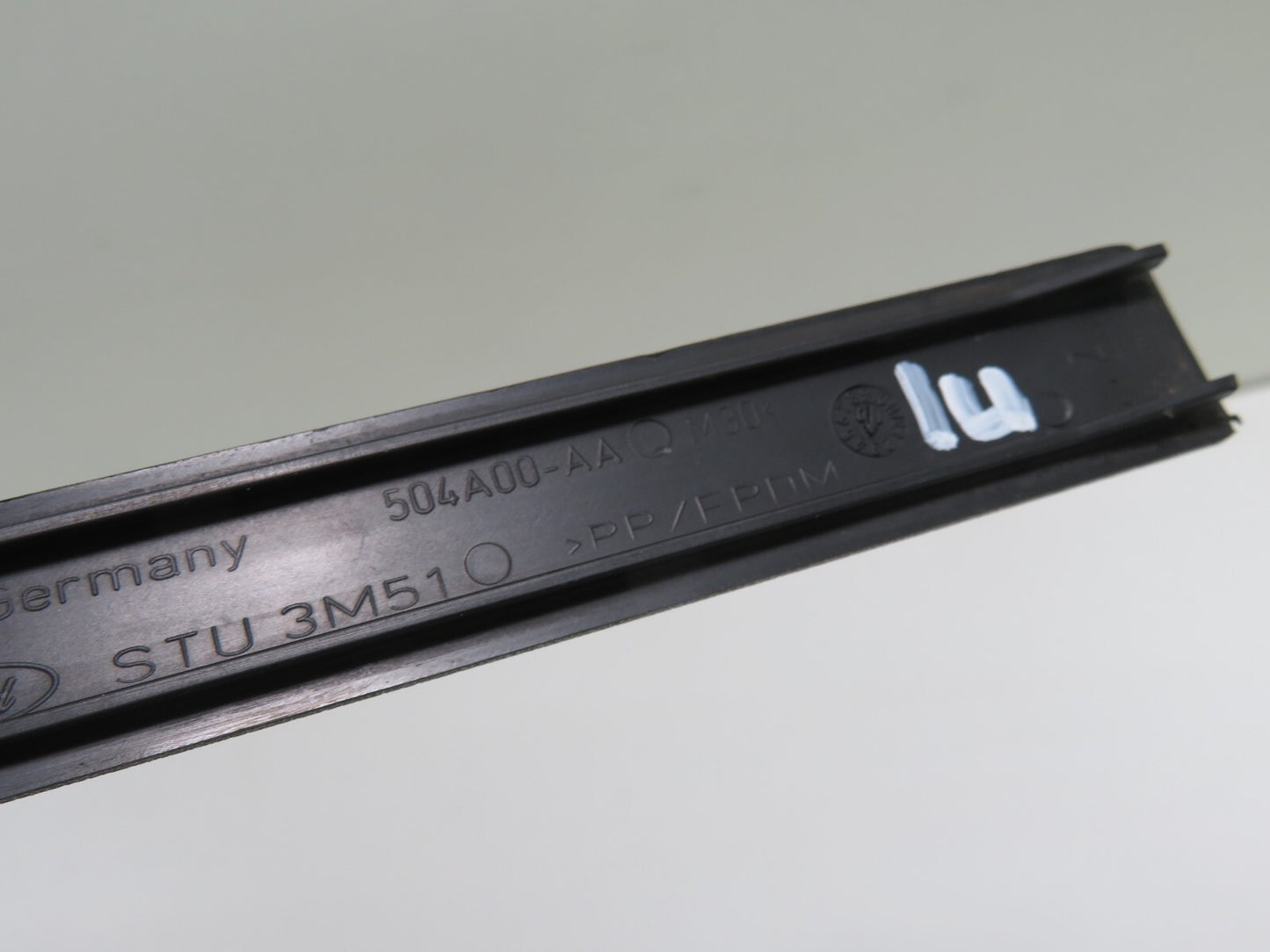 FORD C-MAX ROOF GUTTER TRIM 2006-2010 1511-14