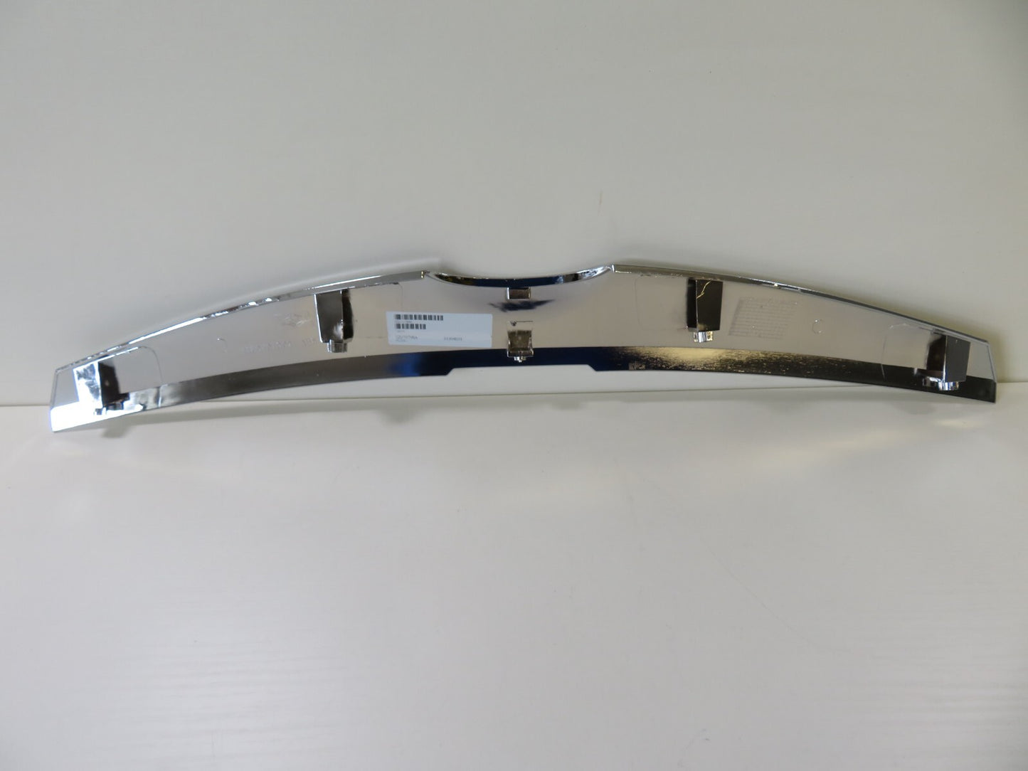 FRONT UPPER GRILLE CHROME TRIM FOR MAZDA 6 MZ0492305 2002-2008