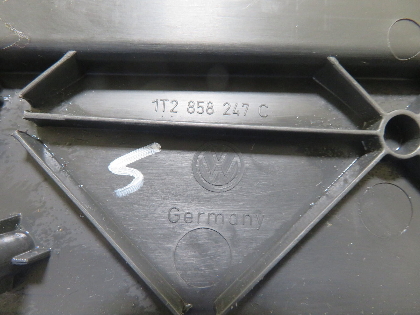 VW TOURAN NS PASSENGER END TRIM 1T2858247C 2003-2009 1750-5