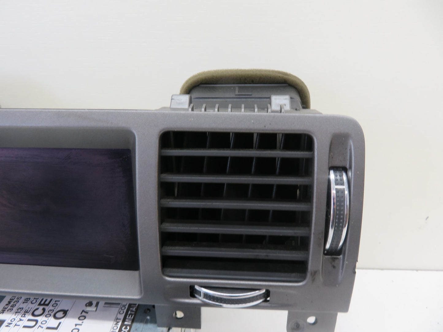 VAUXHALL VECTRA C HEAD UNIT WITH DISPLAY 13188477 24461297 2002-2008 KF55-3