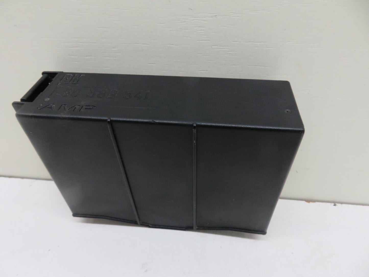 VAUXHALL MERIVA ENGINE BAY RELAY COVER TRIM 90589541 2003-2010 1511-3