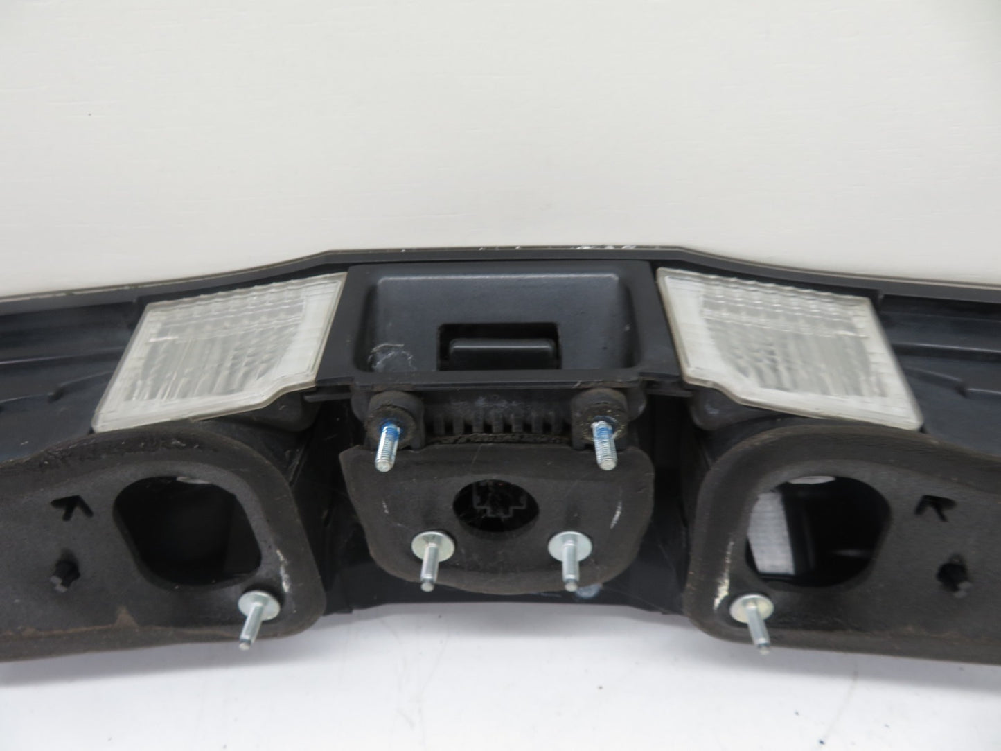 HONDA CIVIC MK8 REAR CENTER TAIL LIGHT HANDLE 2006-2011