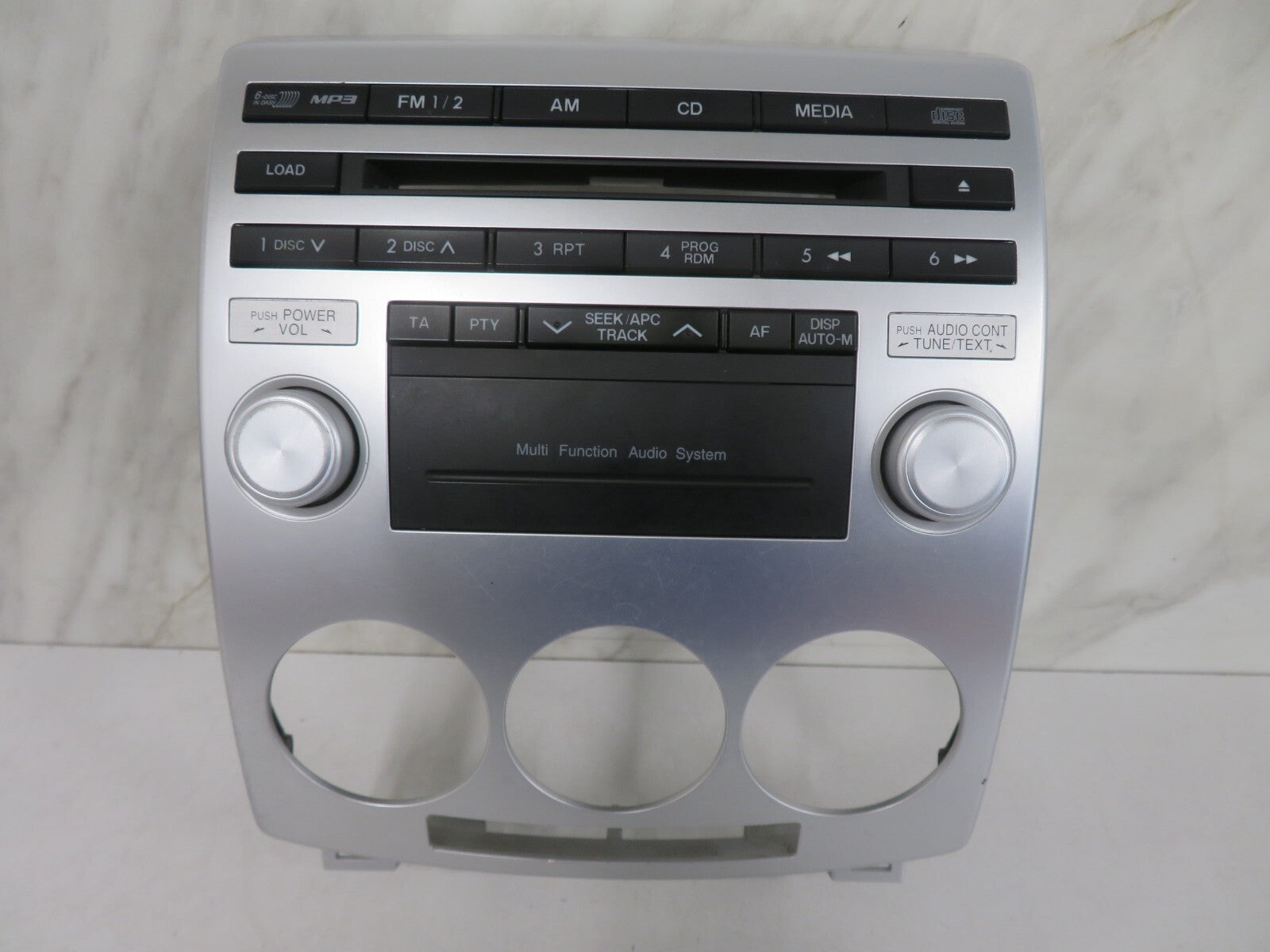 MAZDA 5 RADIO CD HEAD UNIT CC6079EG0 FASCIA TRIM 2006-2010 1511-2