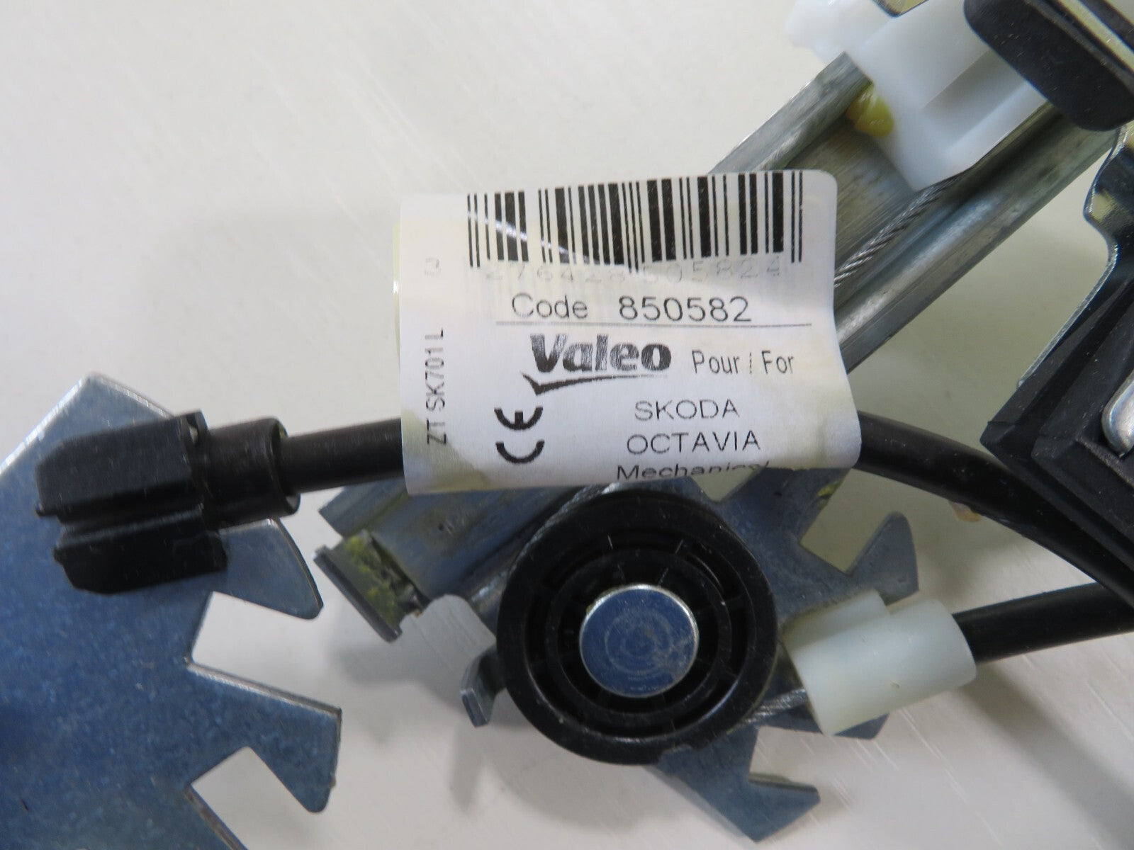 NSF LH PASSENGER WINDOW REGULATOR FOR SKODA OCTAVIA 1997-2005 VALEO 850582