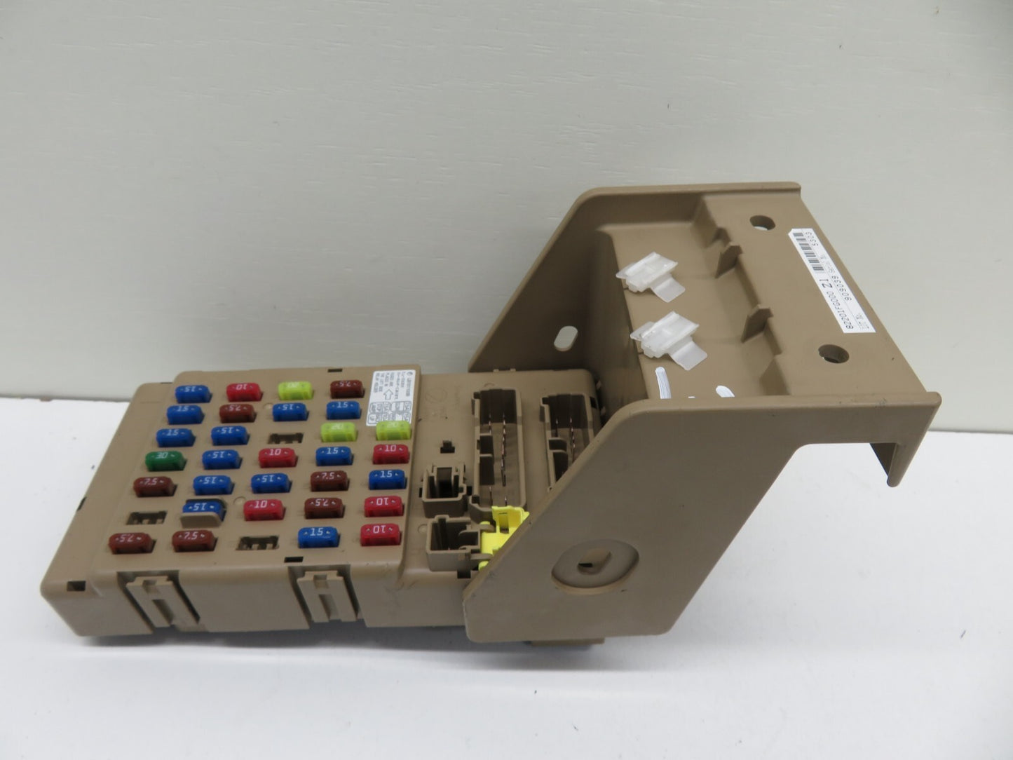 SUBARU FORESTER 2.0 DIESEL RELAY FUSE BOX 82201FG000 2008-2013 A601-3