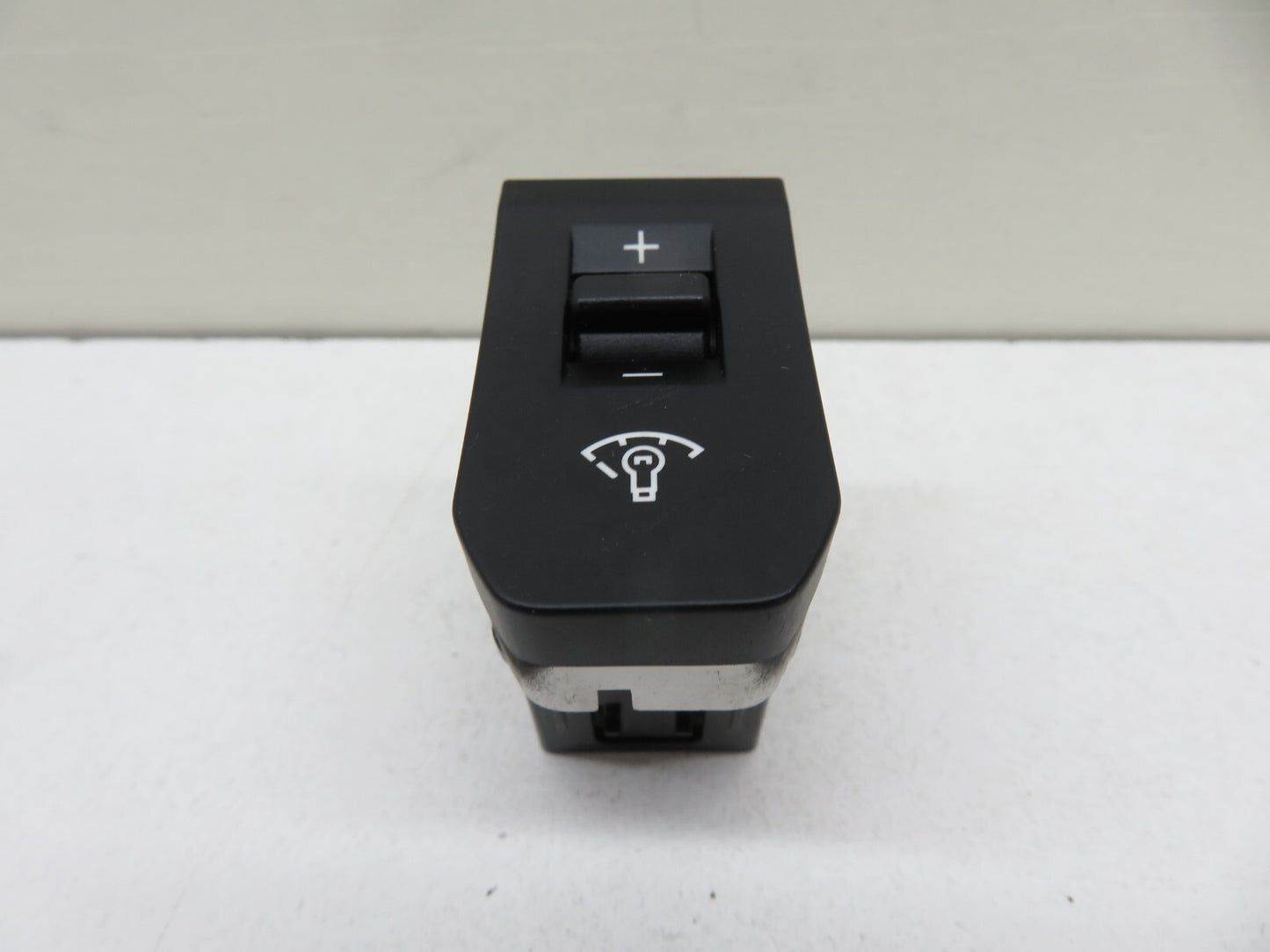 KIA RIO INSTRUMENT CLUSTER SWITCH 299105371 2011-2014 #1247-11