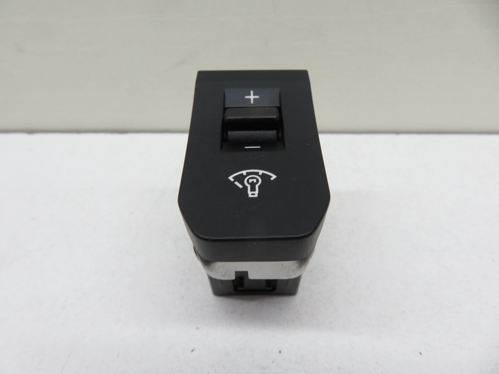 KIA RIO INSTRUMENT CLUSTER SWITCH 299105371 2011-2014 #1247-11