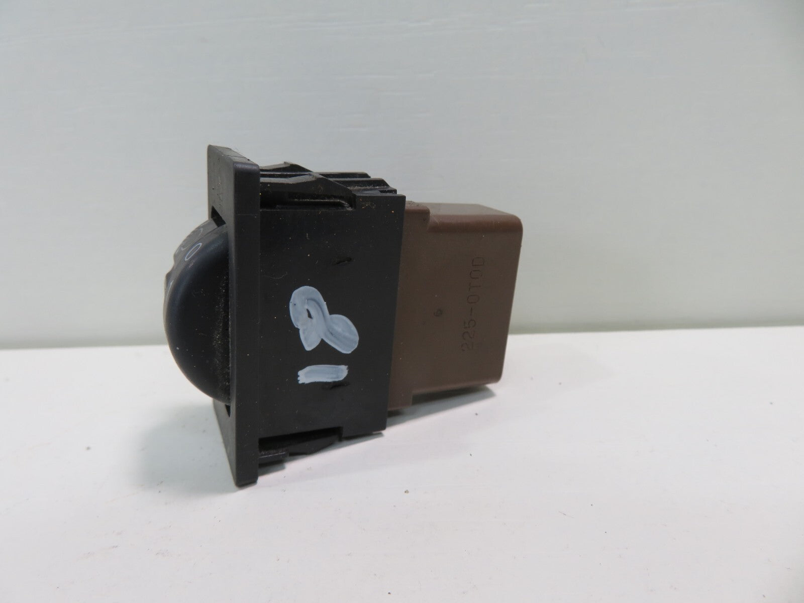 TOYOTA MR2 MK2 SW20 HEADLIGHT ADJUST SWITCH 1990-1999 AMS1226-18