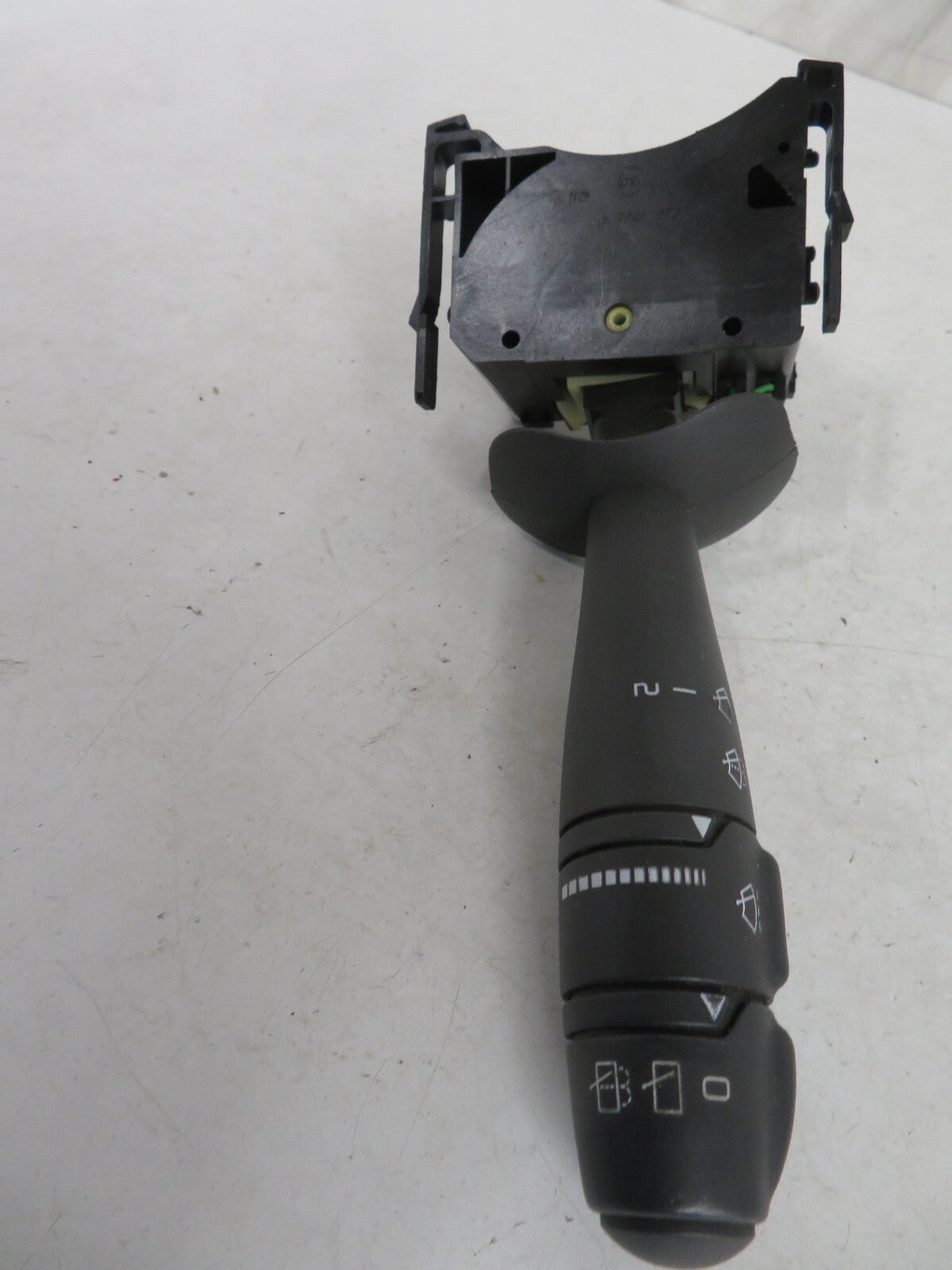 RENAULT LAGUNA MK2 WIPER CONTROL STALK 82000012245 2001-2007 1631-10