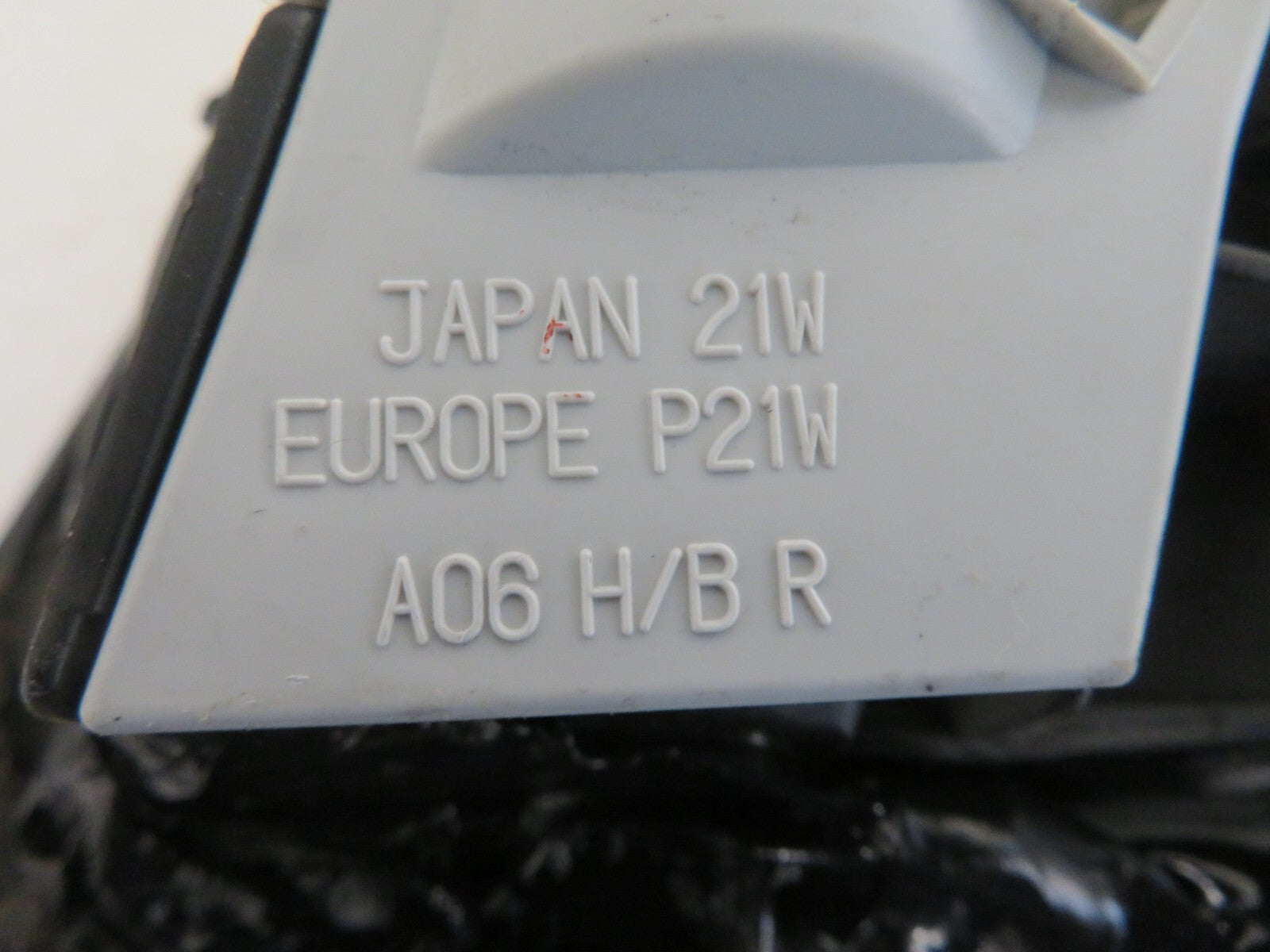 NISSAN ALMERA OS DRIVER REAR INNER TAIL LIGHT 1998-2000 1624-8