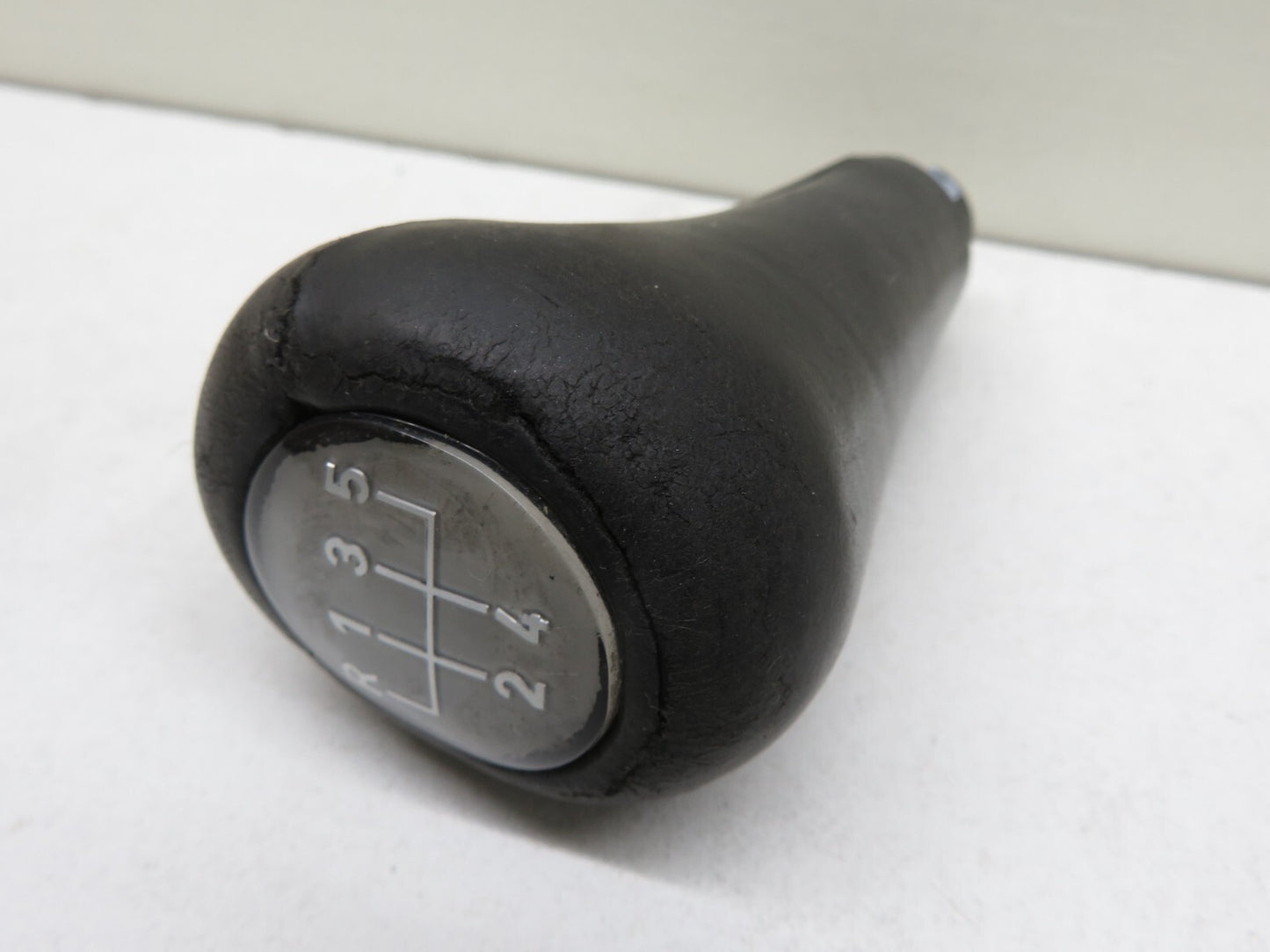 BMW E36 5 SPEED MANUAL GEAR KNOB NEEDS RETRIM  1991-1998 1658-16