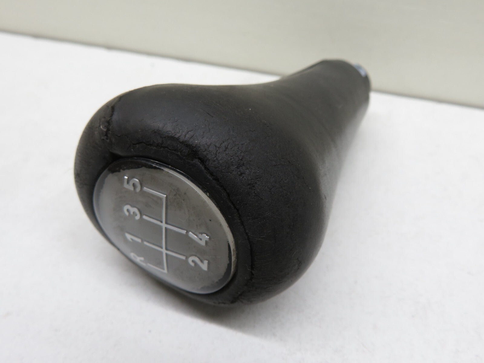 BMW E36 5 SPEED MANUAL GEAR KNOB NEEDS RETRIM  1991-1998 1658-16