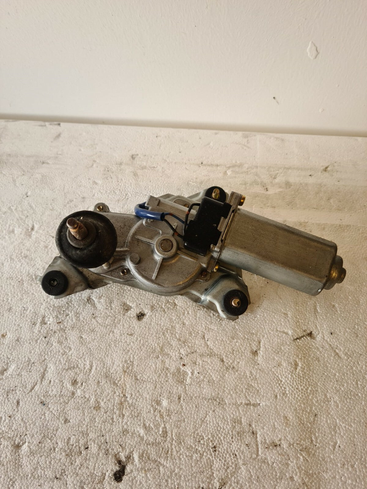 MAZDA DEMIO REAR WIPER MOTOR 849200-1253 1996-2002 HW52-3