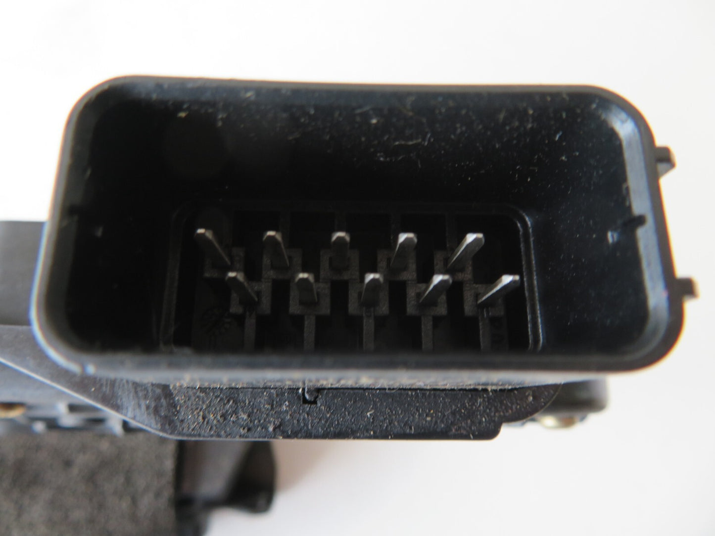 MAZDA 3 BK OSR REAR DOOR LOCK CATCH 3N6A-A26412-C 2003-2006 AMS114