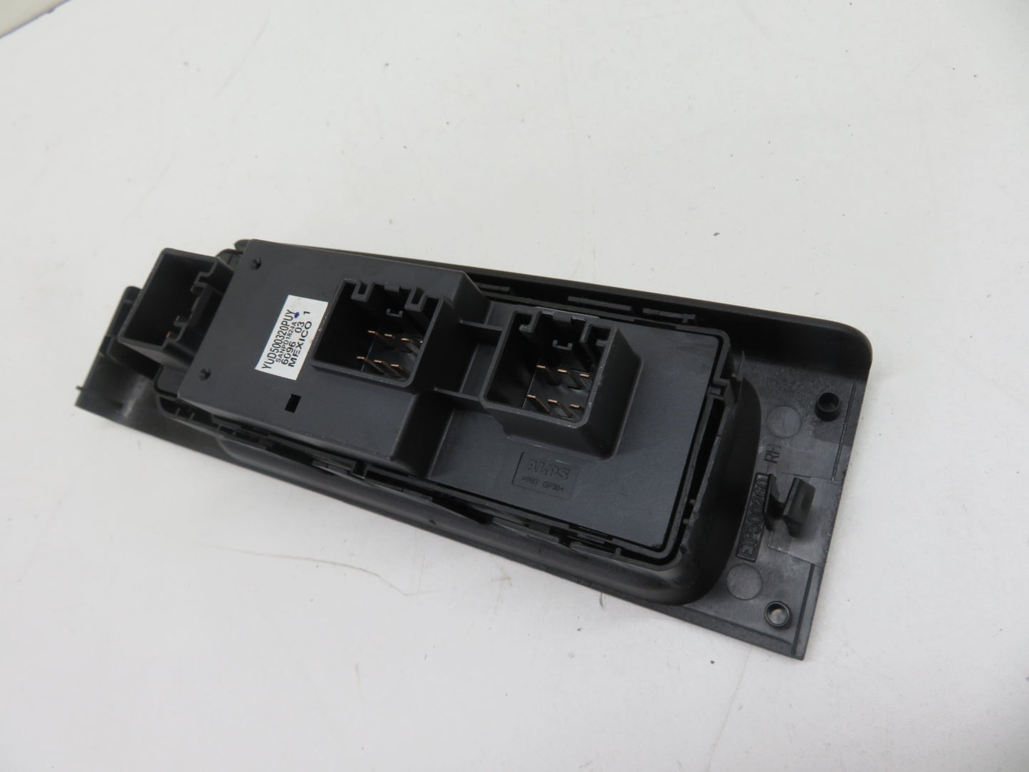 LAND ROVER FREELANDER 1 OS DRIVER WINDOW SWITCHES 1997-2006 1672-1