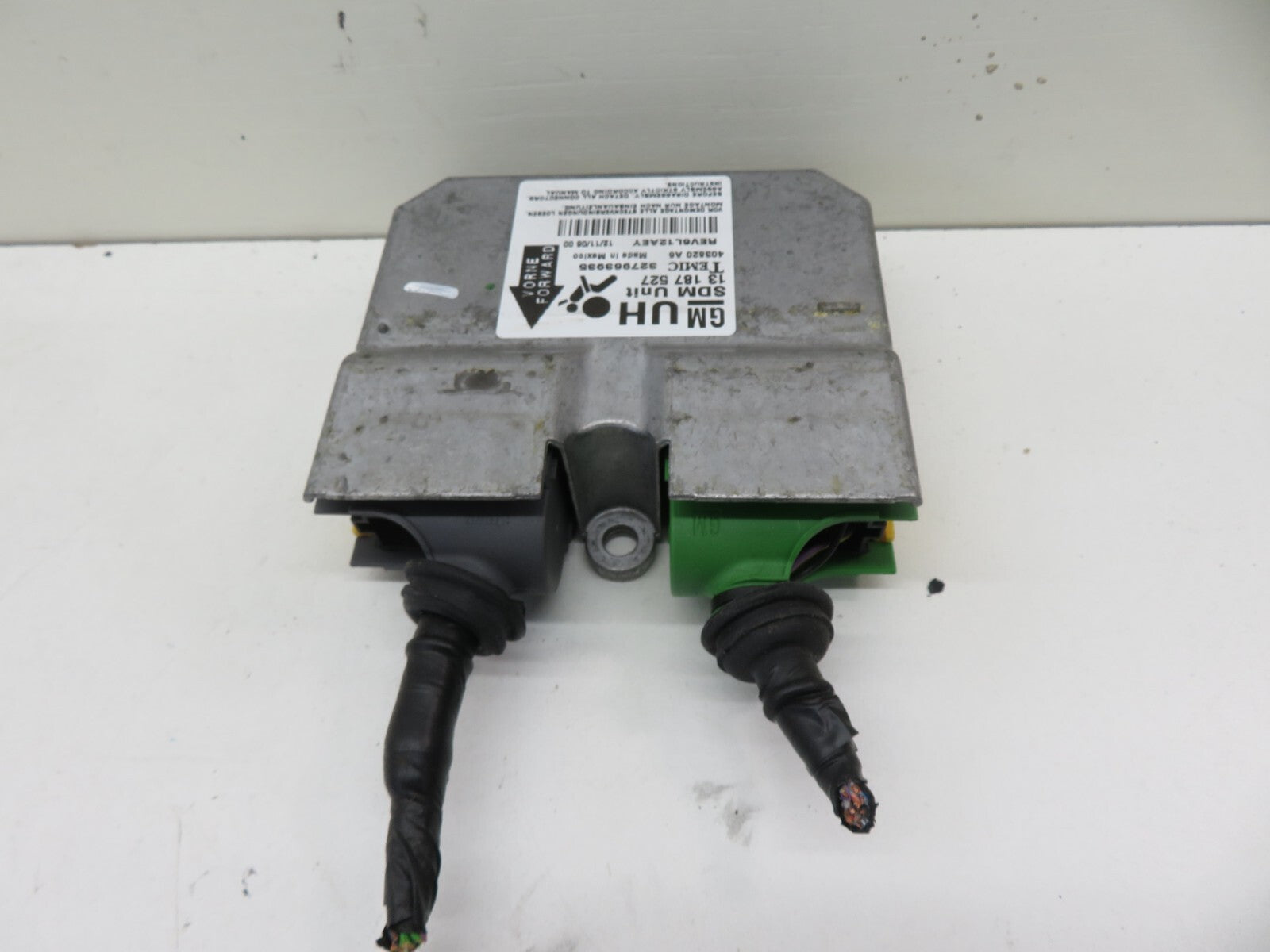 VAUXHALL CORSA D 3DR AIR BAG CONTROL MODULE 13187527 2006-2011 1700-1