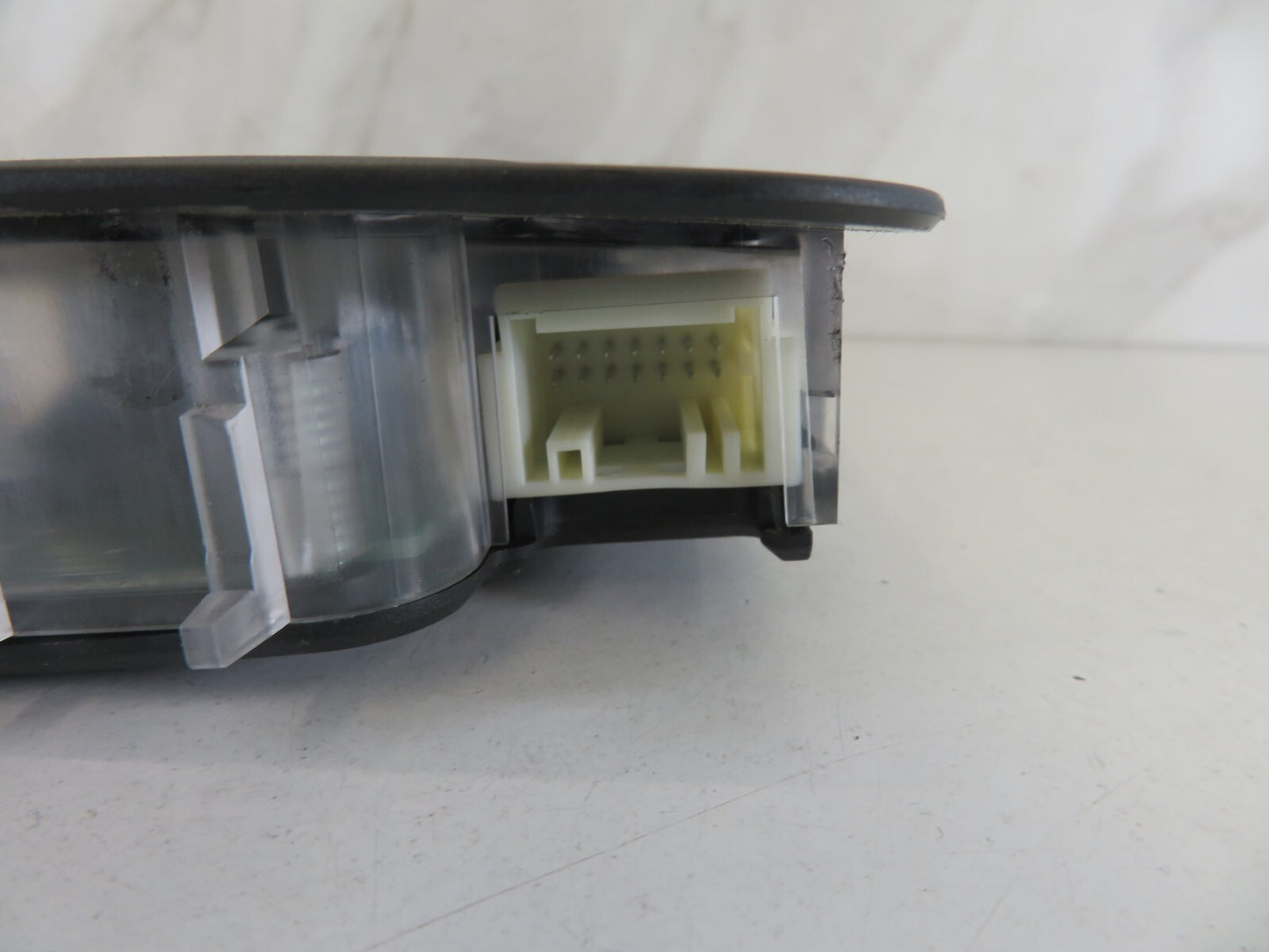 BMW 1 SERIES E88 INTERIOR ROOF LIGHT 9180076 2007-2013 A1119-9