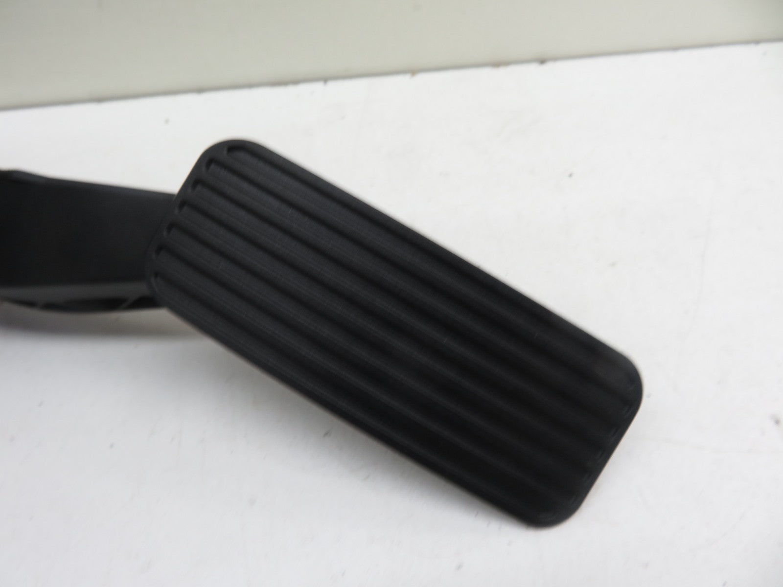 VAUXHALL INSIGNIA THROTTLE PEDAL 13237356 2008-2016 1437-4