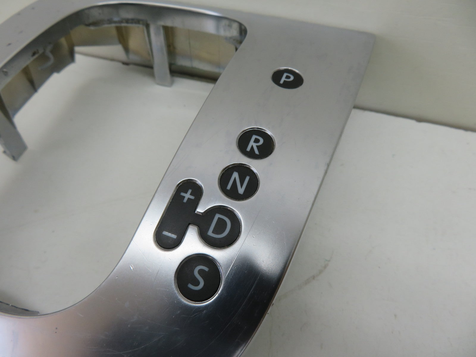 VW GOLF MK6 AUTO GEAR SELECTOR SURROUND TRIM 5K2713203D 2009-2013 1500-3