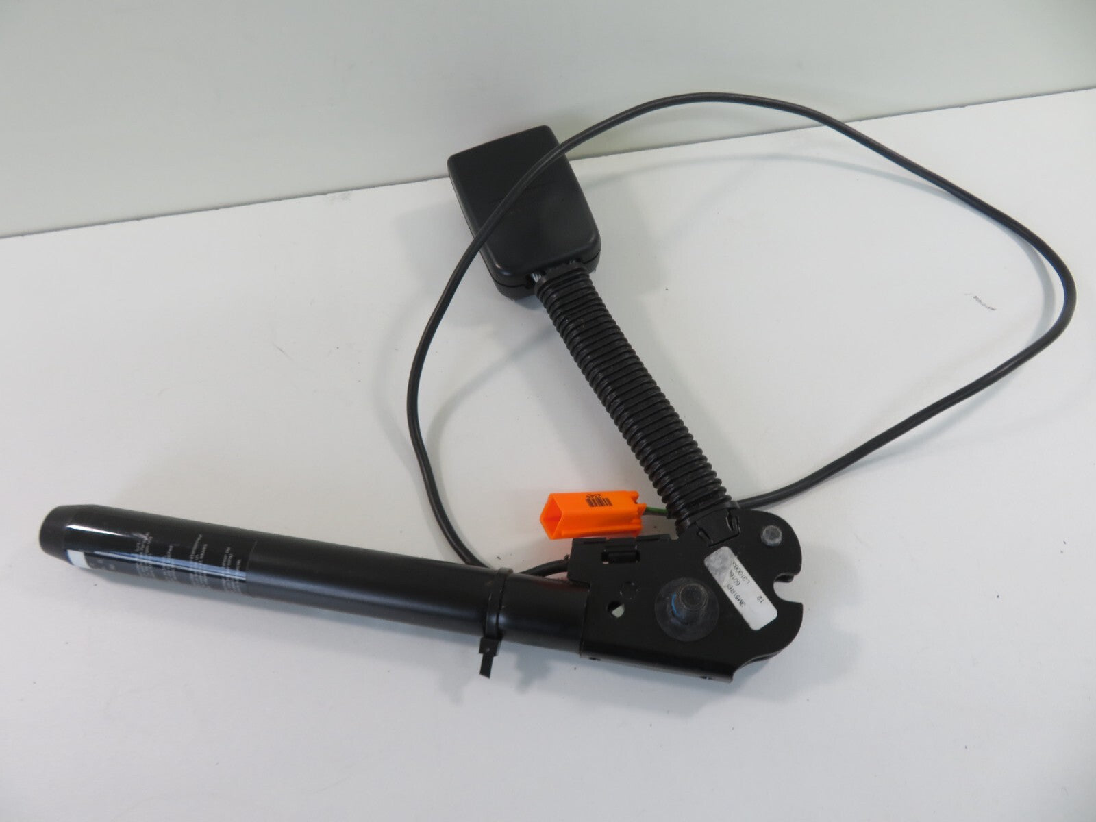 FORD C-MAX NSF PASSENGER SEAT BELT TENSIONER 3M51-R61209-BF 2006-2010 1319-4