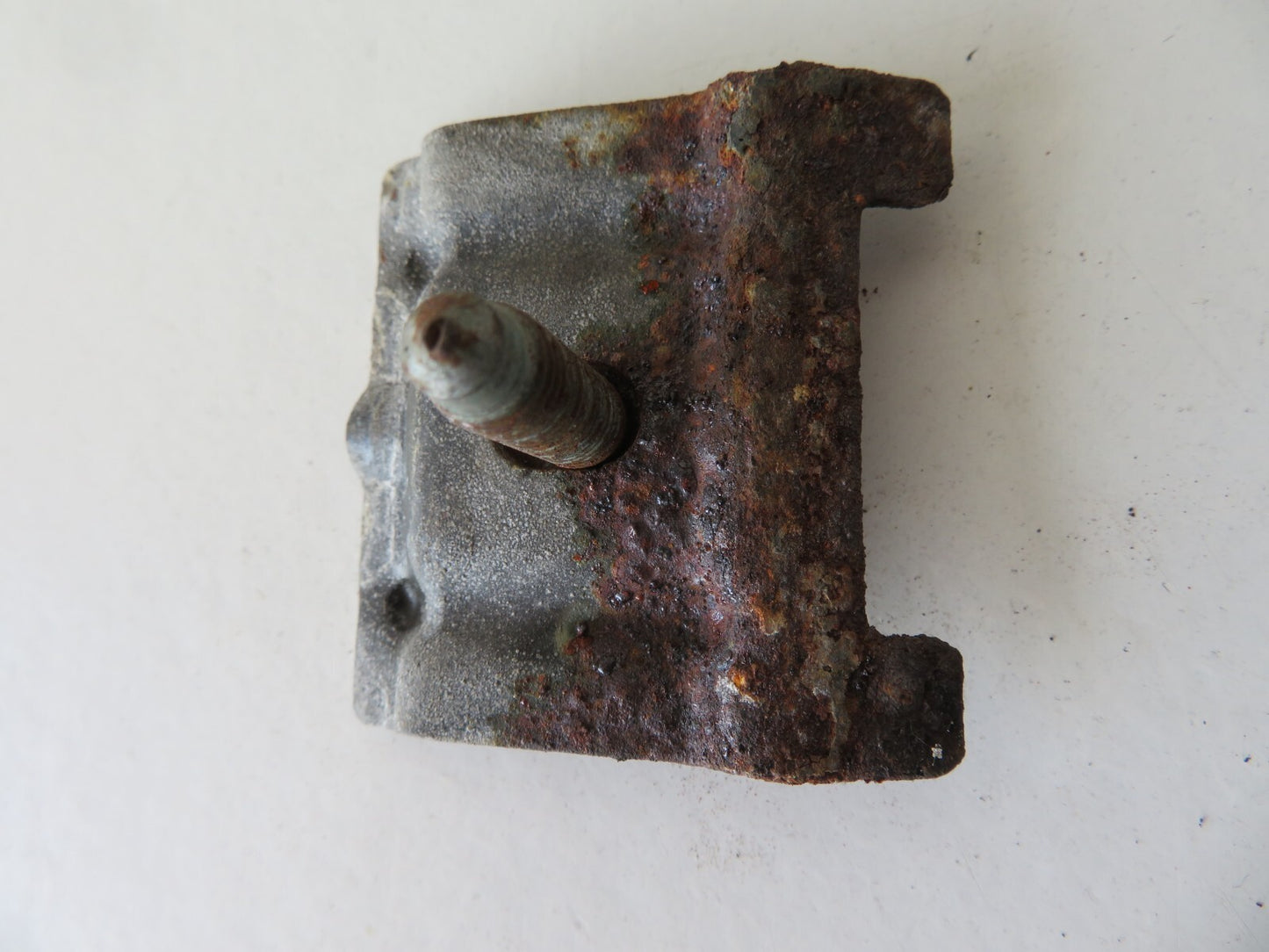 VOLKSWAGEN VW BORA BATTERY CLAMP WITH BOLT 1999-2004 WG18