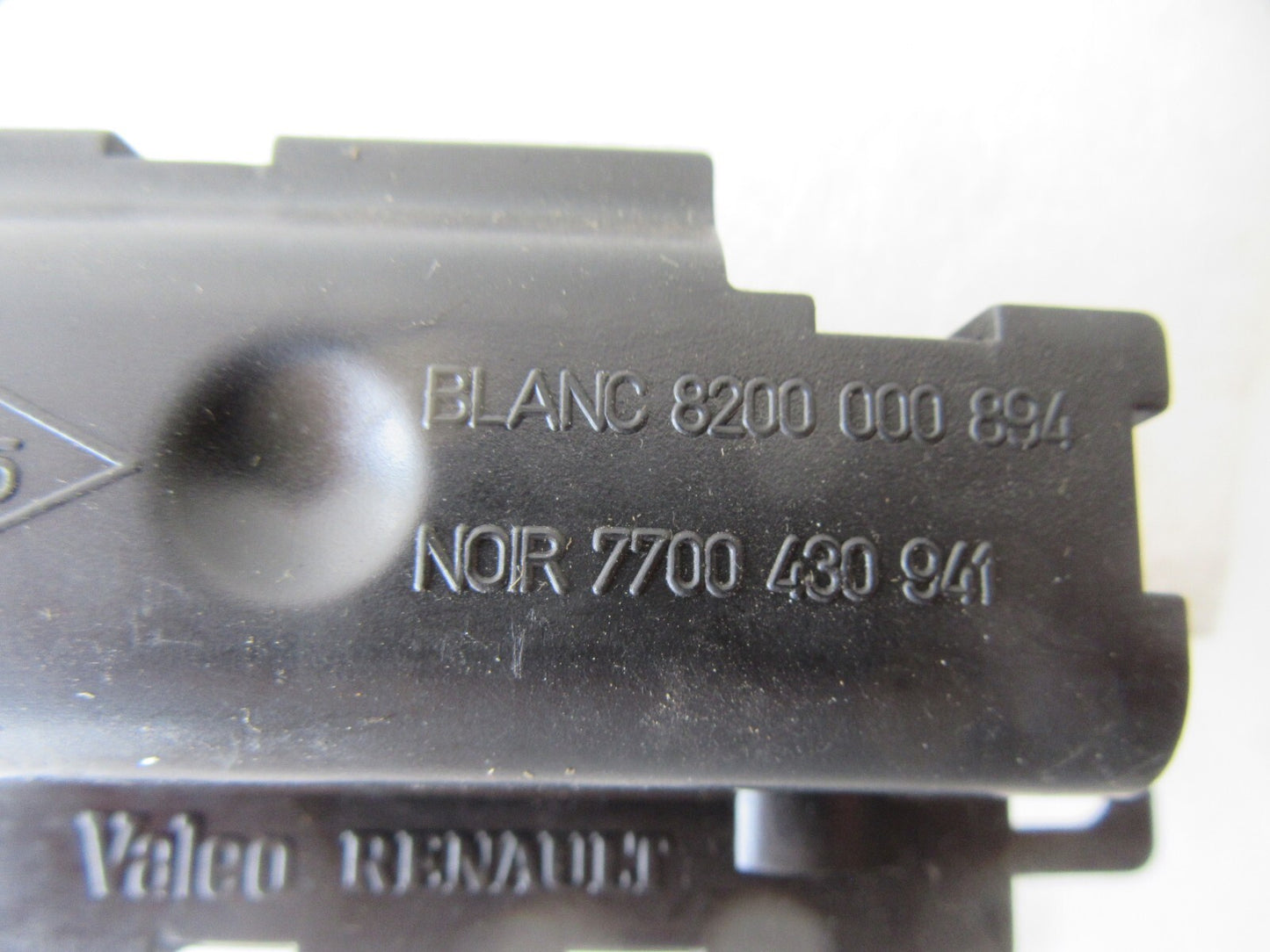 RENAULT SCENIC MK1 TAILGATE BOOT RELEASE SWITCH 8200000894 1999-2003 AMS1418