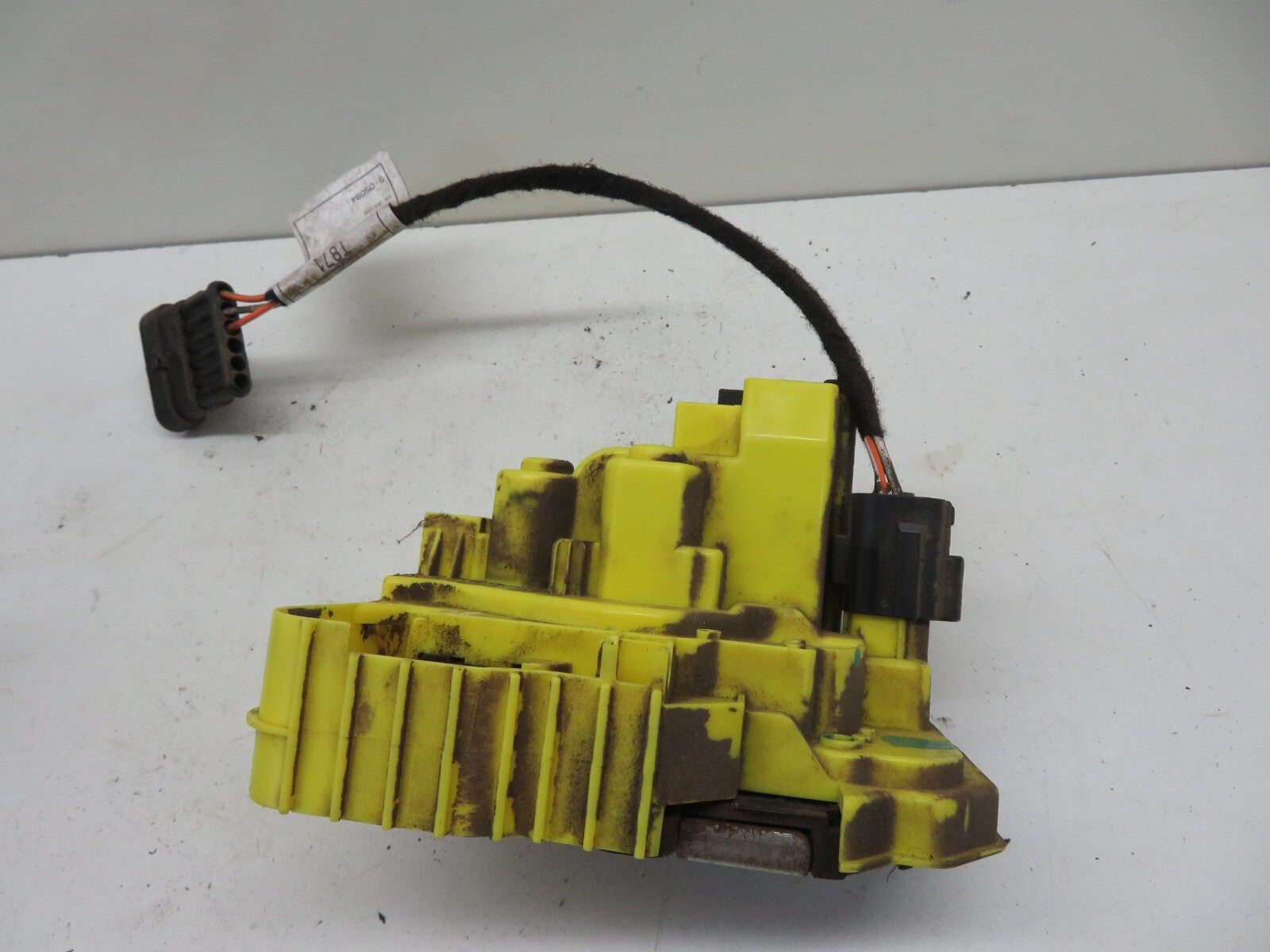 PEUGEOT BIPPER NS SLIDING DOOR LOCK CATCH 2008-2015 1711-6