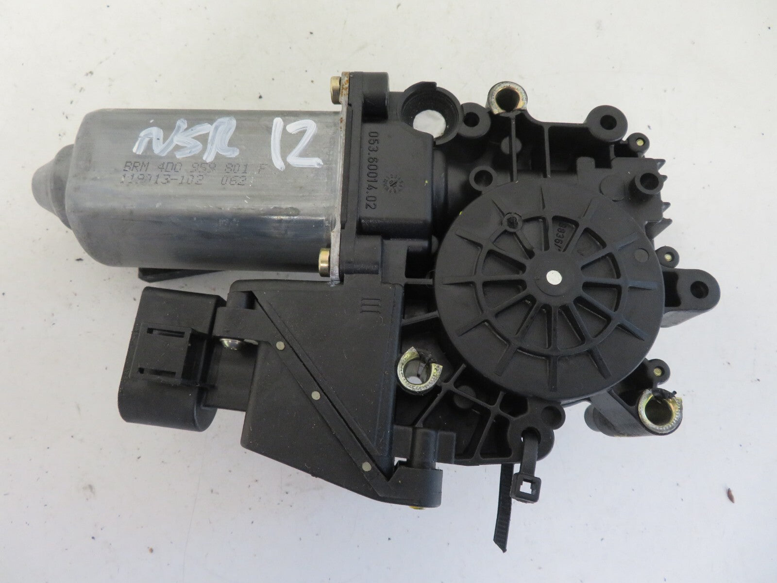AUDI A8 D2 NSR WINDOW MOTOR 119023-13 1998-2002 1636-12