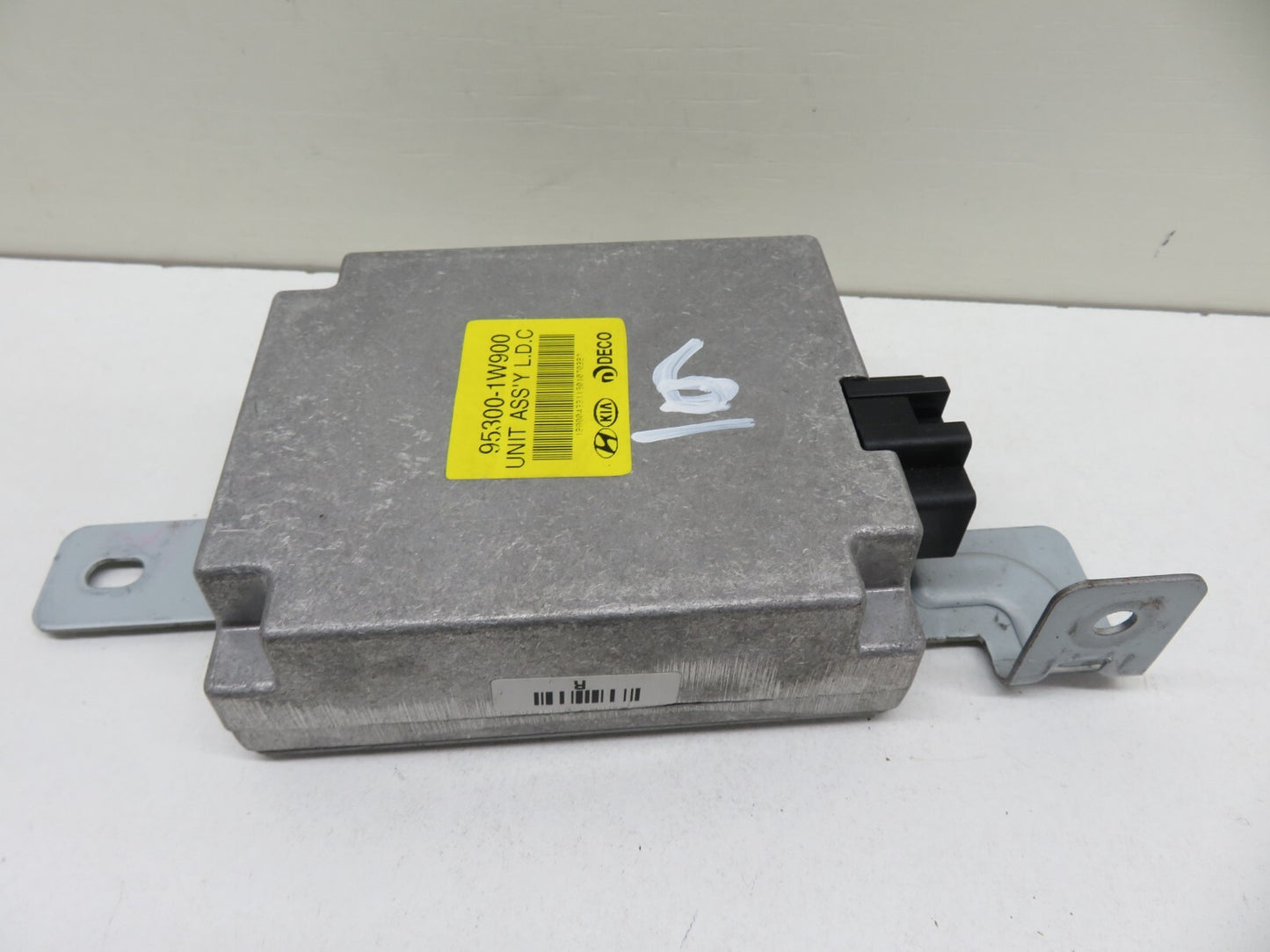 KIA RIO PARKING SENSOR CONTROL MODULE 95300-1W900 2011-2014 #1247-6