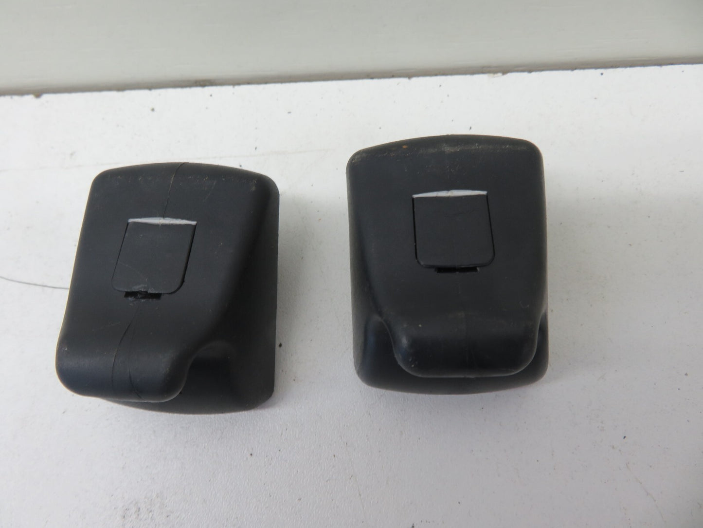 FORD FOCUS ST SUN VISOR HOLDER TRIM CLIPS 2006-2010 1299-10