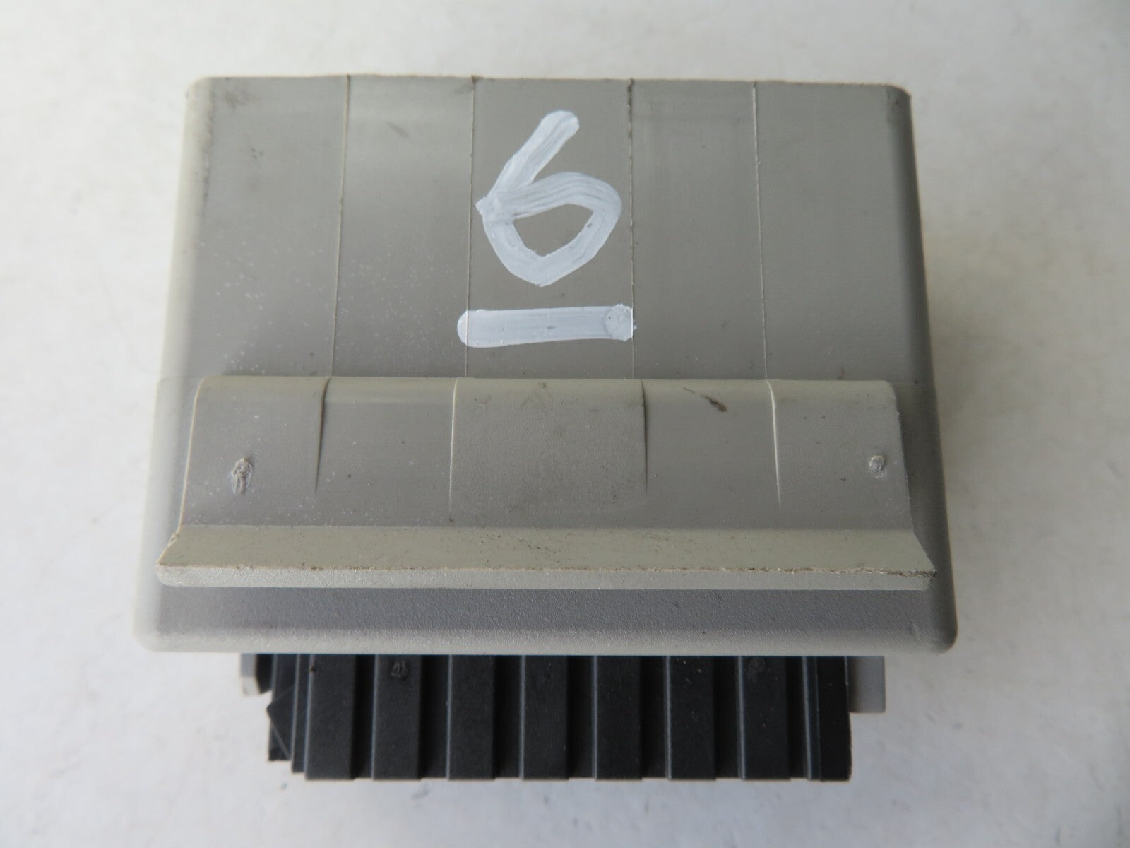 VOLVO C70 LAMP CONTROL MODULE RELAY 9442303 1999-2004 AMS1156-6