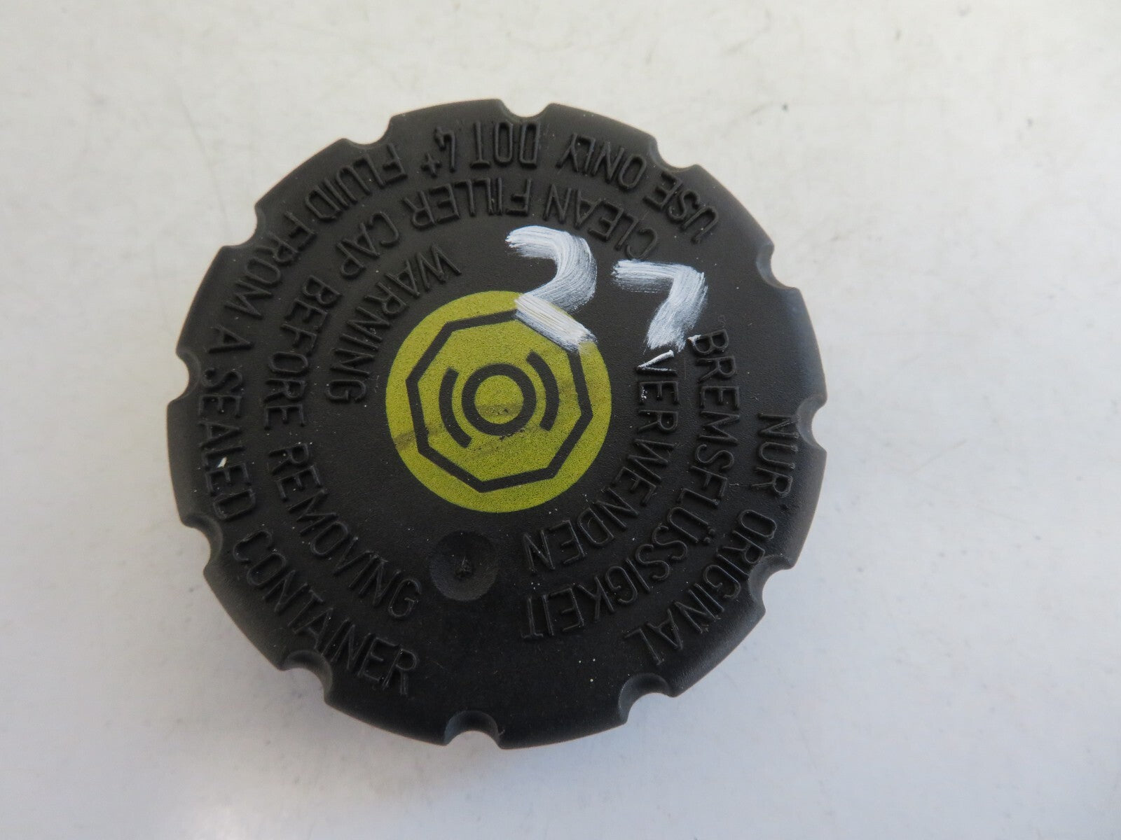 BMW 5 SERIES E39 BRAKE FLUID CAP 1996-2003 1518-27