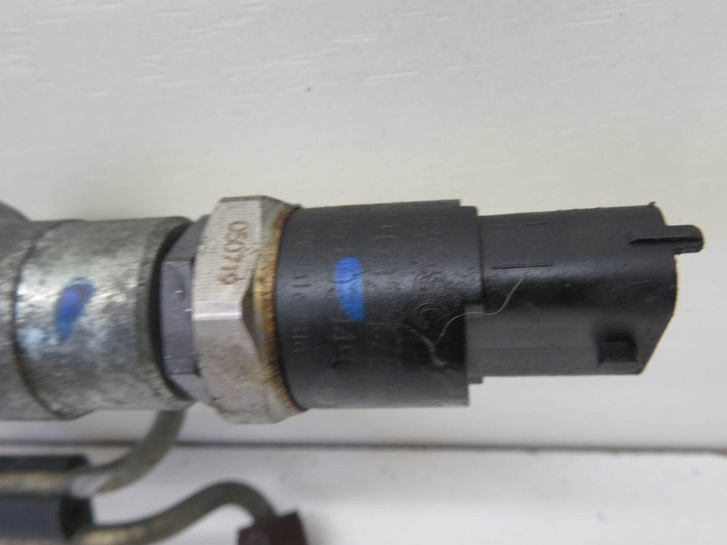 LAND ROVER FREELANDER 1 DIESEL FUEL INJECTOR RAIL WITH PIPES  1997-2006 1107-7