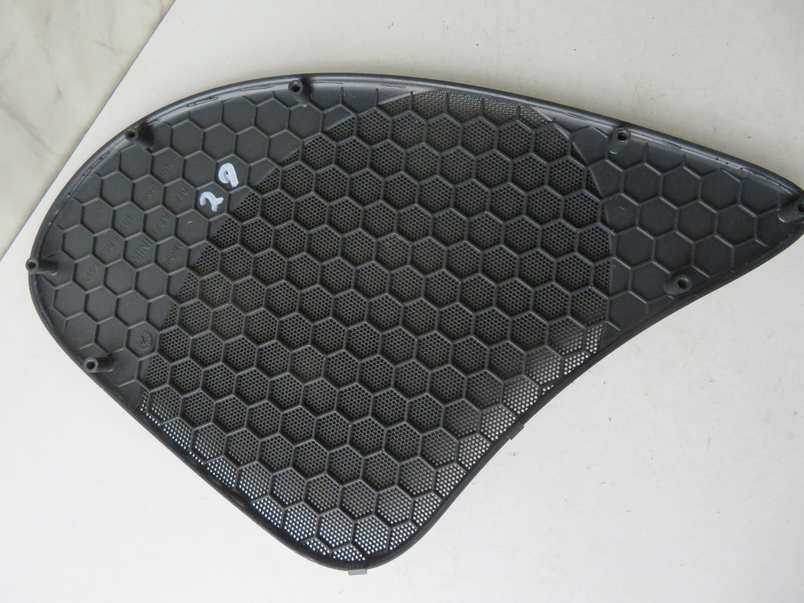 BMW MINI COOPER R50 NS SPEAKER GRILL TRIM 12390710 2000-2006 A0925-29