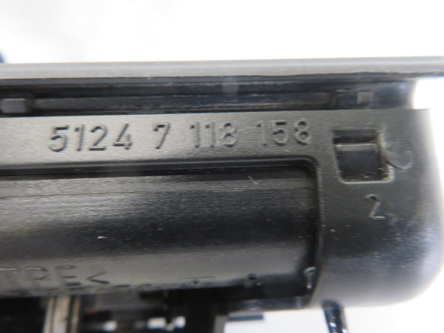 BMW 1 SERIES E88 BOOT HANDLE SWITCH 7118158 2007-2013 A1218-14