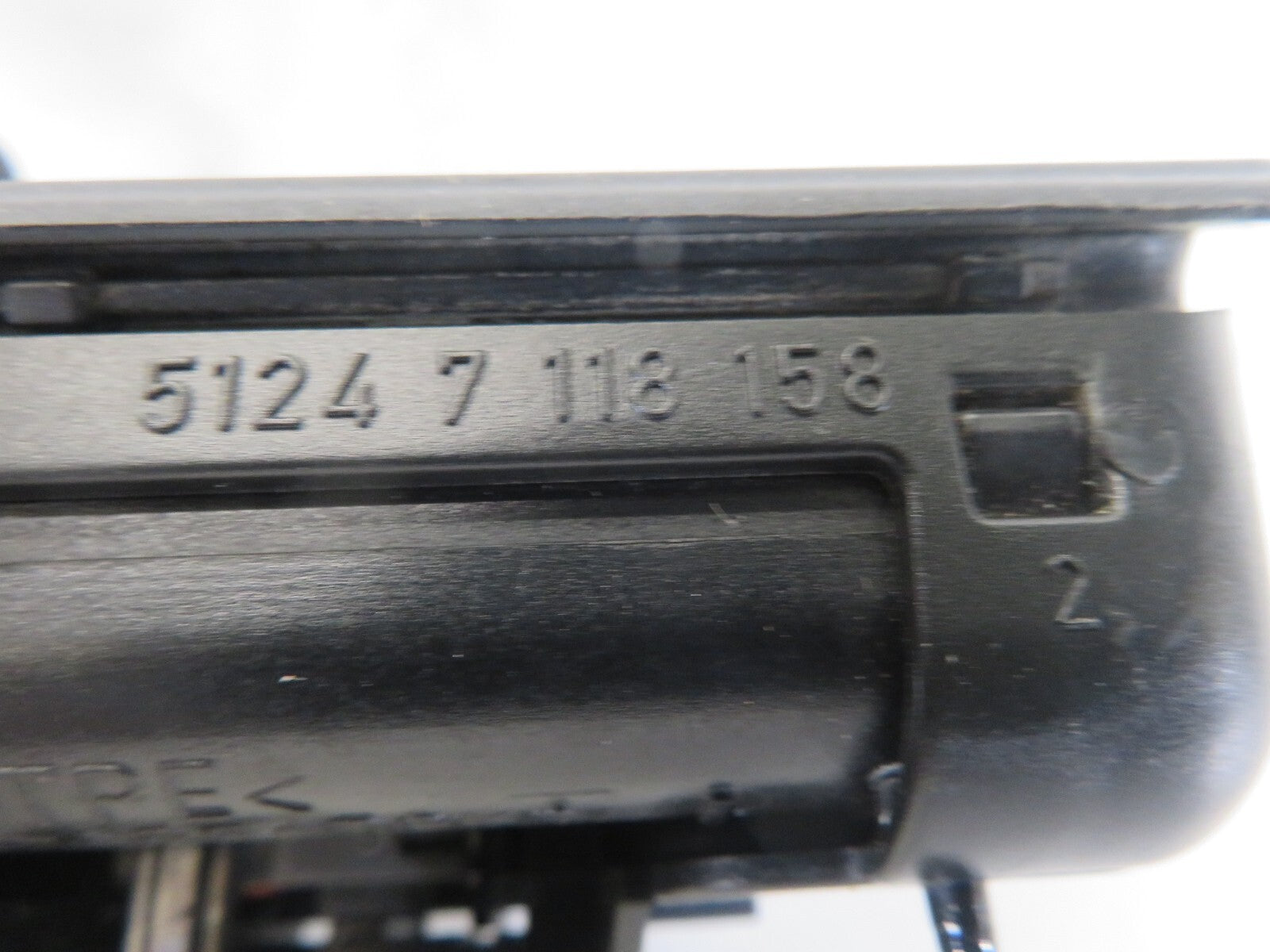 BMW 1 SERIES E88 BOOT HANDLE SWITCH 7118158 2007-2013 A1218-14