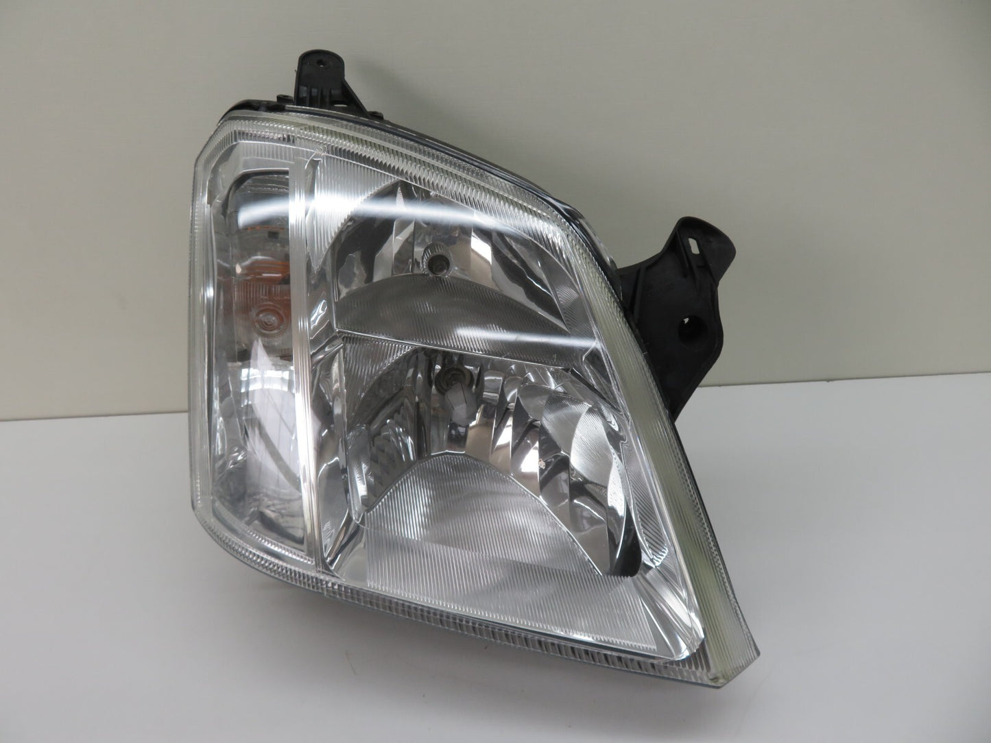 VAUXHALL MERIVA A OS DRIVER HEADLIGHT 2002-2009