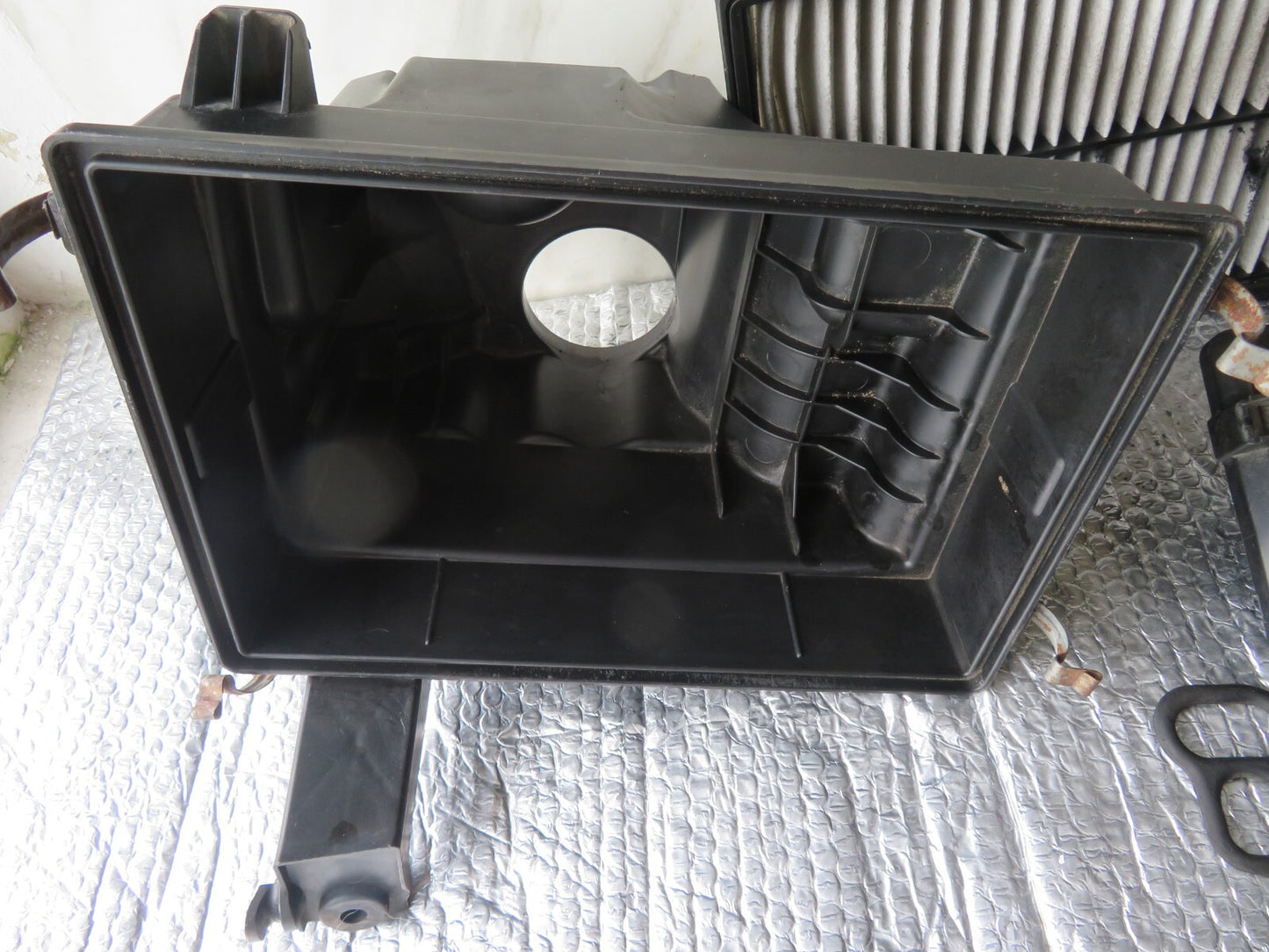 MAZDA 5 MPV AIR FILTER BOX 1.8 PETROL 2005-2010 A1231-1