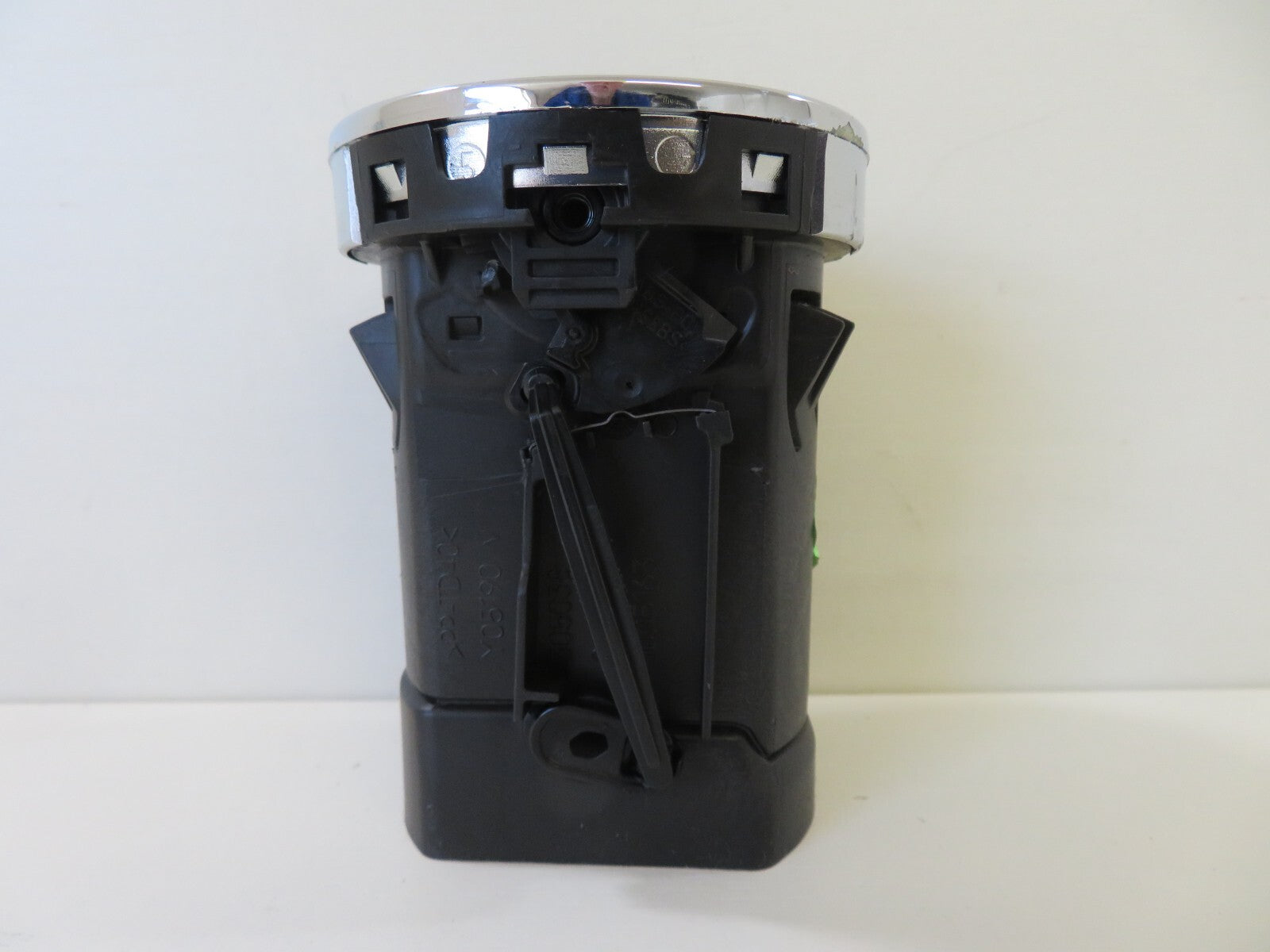 PEUGEOT 308 DASHBOARD CENTER AIR VENT 2007-2013 1410-18