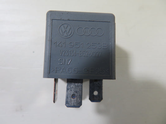 VOLKSWAGEN VW TOURAN MULTI PURPOSE RELAY 141951253B 2003-2009 1701-17