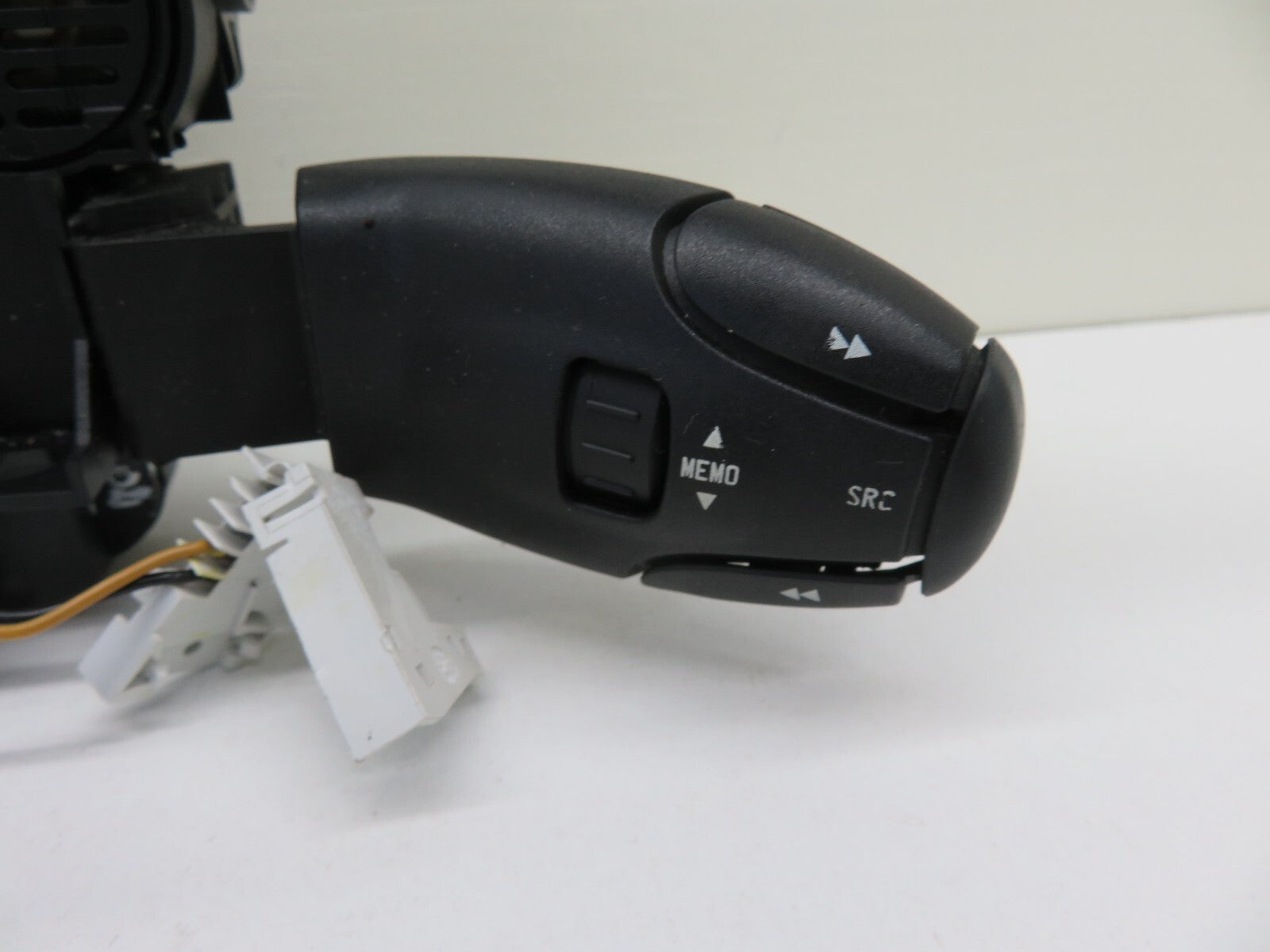 PEUGEOT 3008 INDICATOR WIPER STALK 96667318XT 2008-2016 1533-4