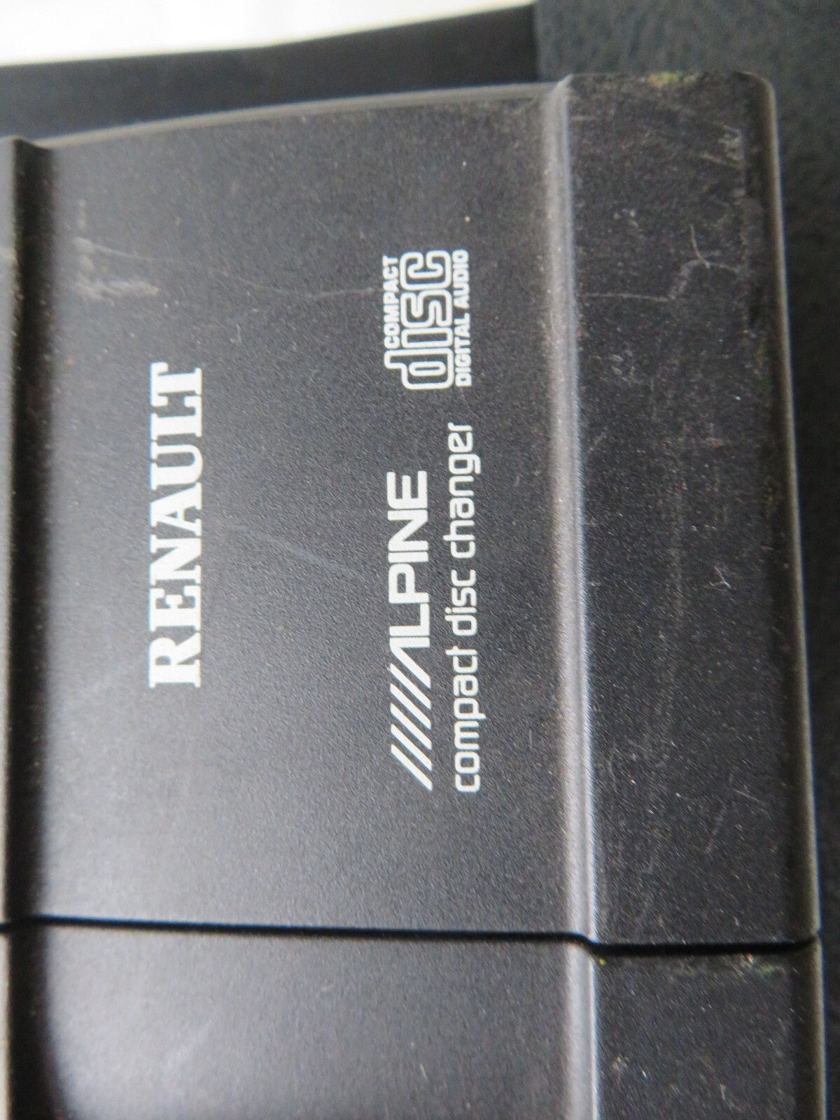 RENAULT MEGANE MK1 CD CHANGER 8200002656A 1999-2002 A1117-4