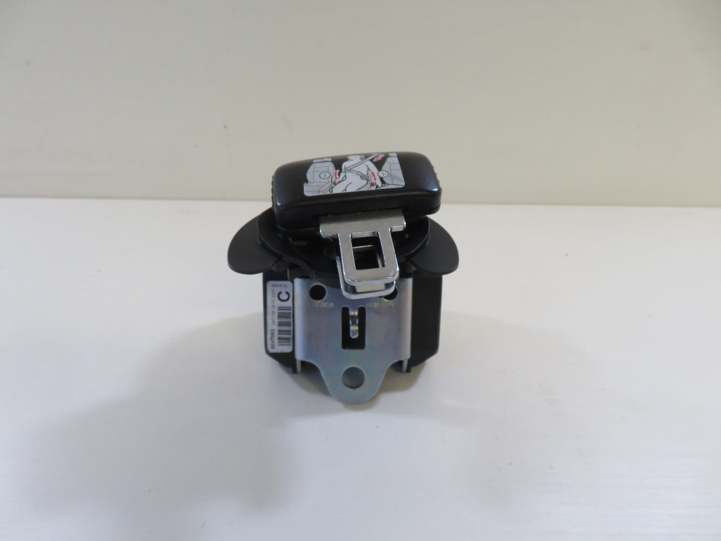 VOLKSWAGEN VW TOURAN REAR SEAT BELTS MIDDLE THIRD ROW CADDY 2K 2003-2009 1347-2