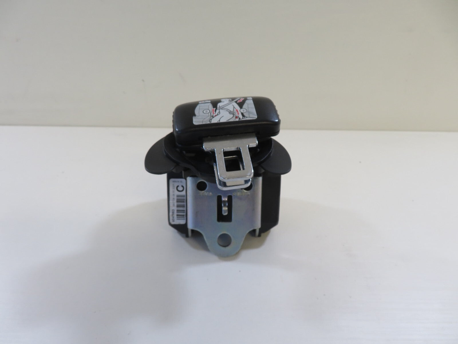 VOLKSWAGEN VW TOURAN REAR SEAT BELTS MIDDLE THIRD ROW CADDY 2K 2003-2009 1347-2