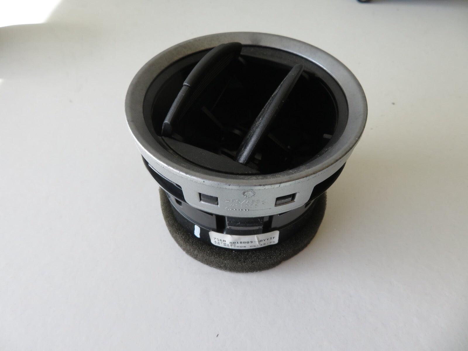 FORD FIESTA MK6 DASHBOARD FRONT AIR VENT 2002-2008 AMS1630-1