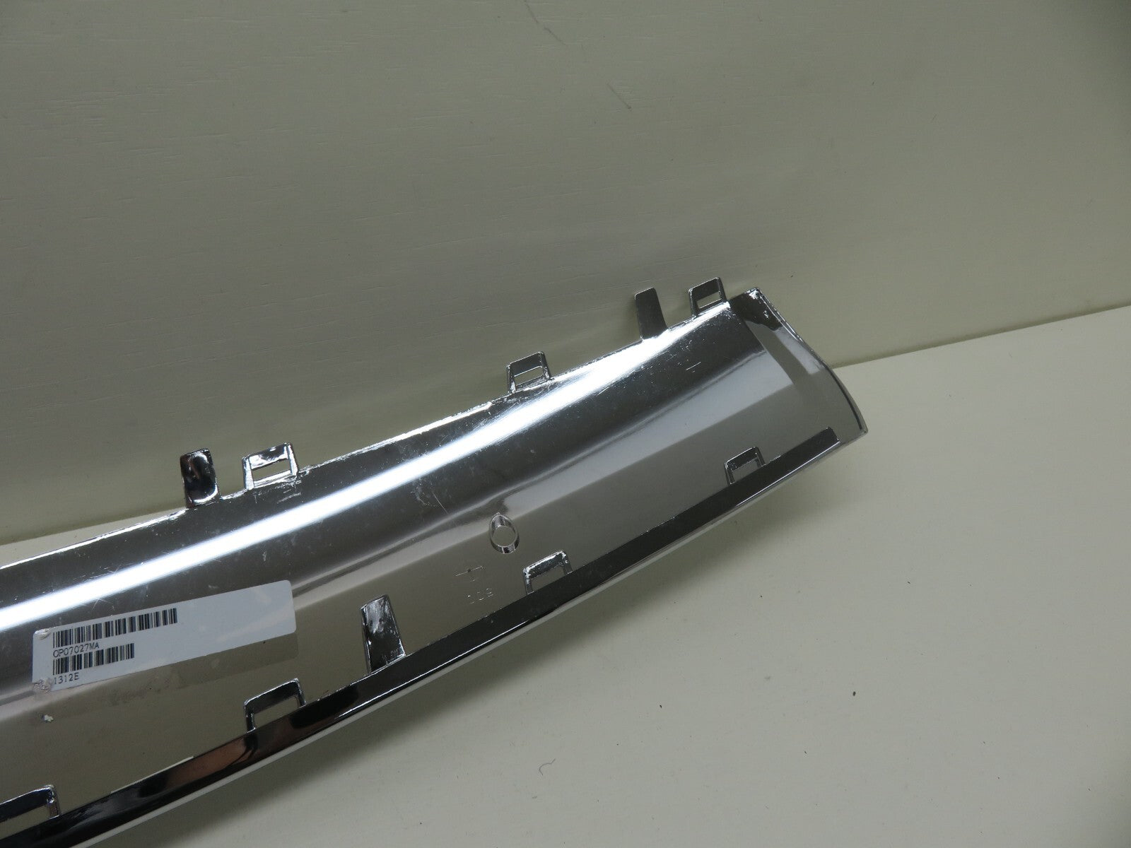 FRONT GRILLE SURROUND TRIM FOR VAUXHALL ZAFIRA OP07027MA 2004-2011