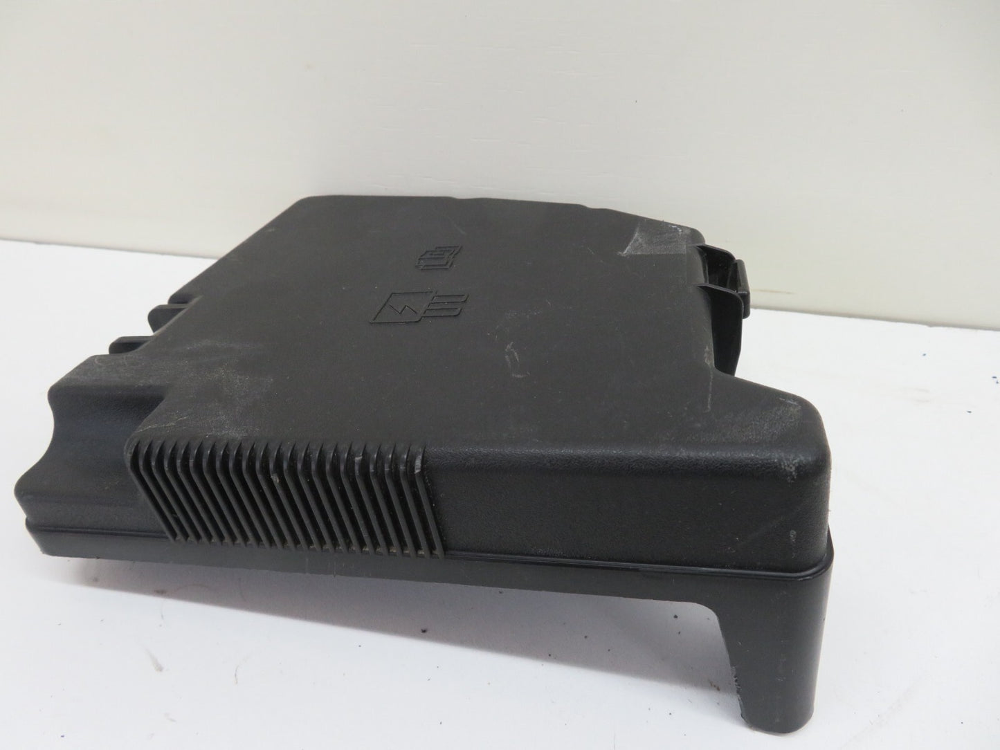 FORD FIESTA MK7 ST180 1.6 ENGINE BAY FUSE BOX COVER 2013-2017